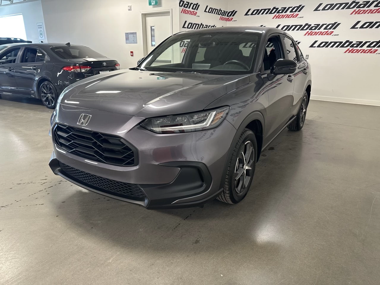 2023 Honda HR-V Sport https://www.lombardihonda.com/resize/b990ff35b810a3abc0cc817b2ca24889-1