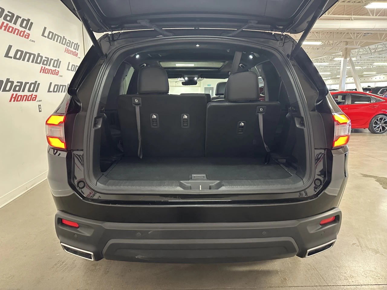 2025 Honda Pilot Black Edition Main Image