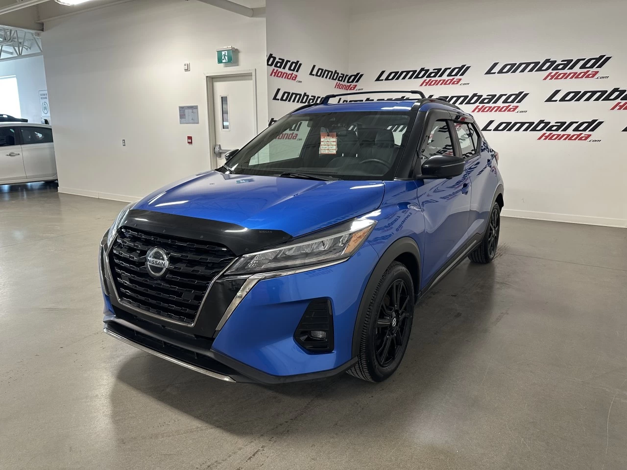 2021 Nissan Kicks SR https://www.lombardihonda.com/resize/b990ff35b810a3abc0cc817b2ca24889-1