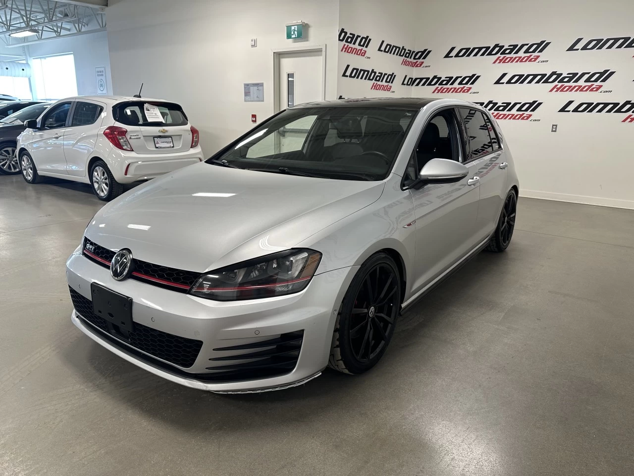 2016 Volkswagen Golf Autobahn Main Image