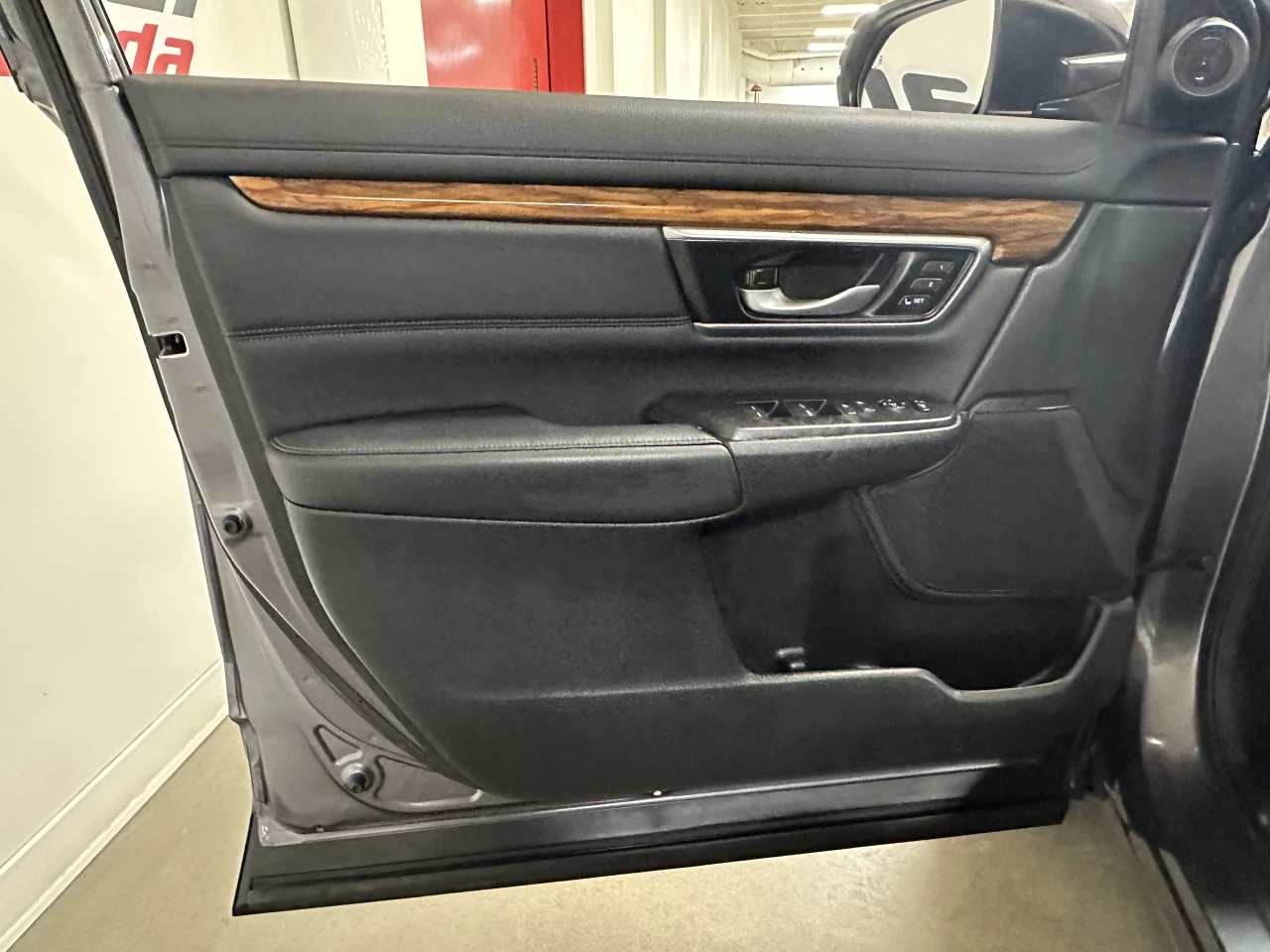 2021 Honda CR-V Touring/Black Edition Image principale