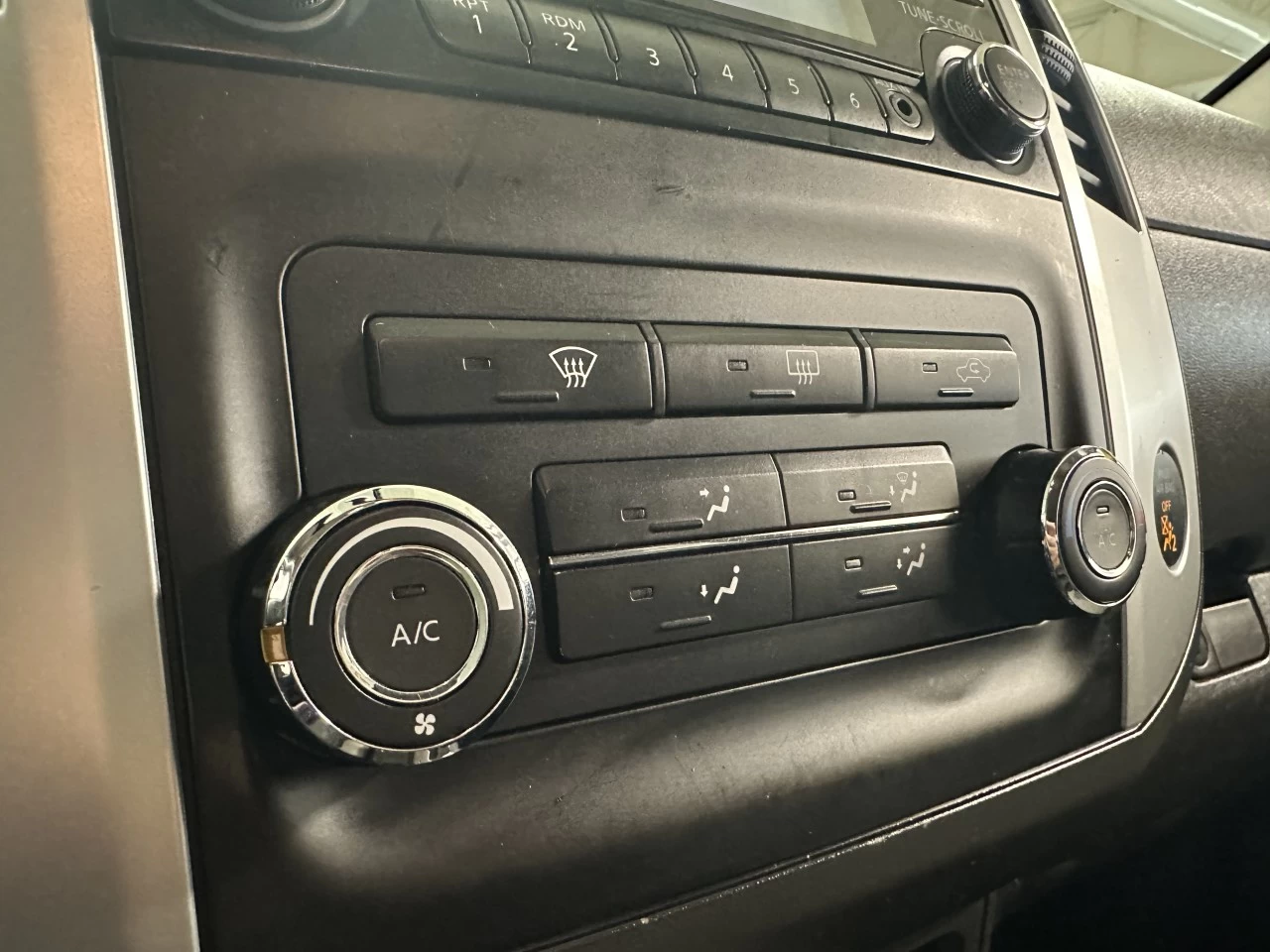 2014 Nissan Xterra PRO-4X/S Main Image