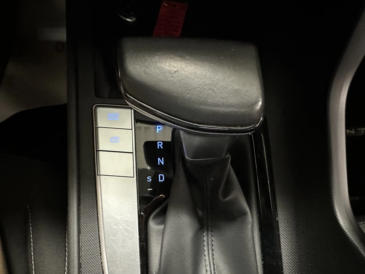2021 Hyundai Elantra Preferred Image principale