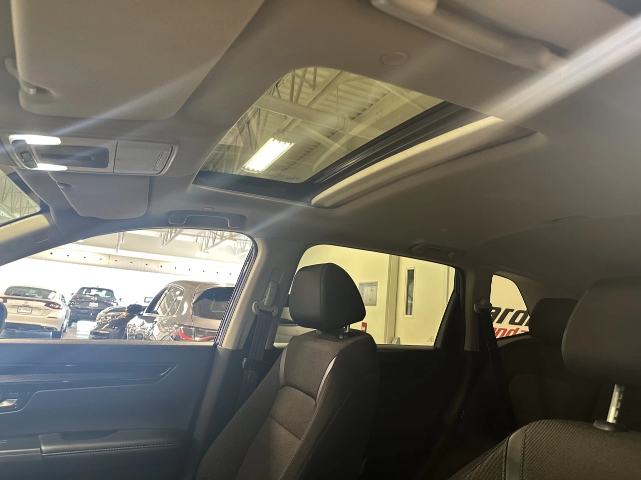 2023 Honda CR-V
                                                    Sport/Sport-B Image principale