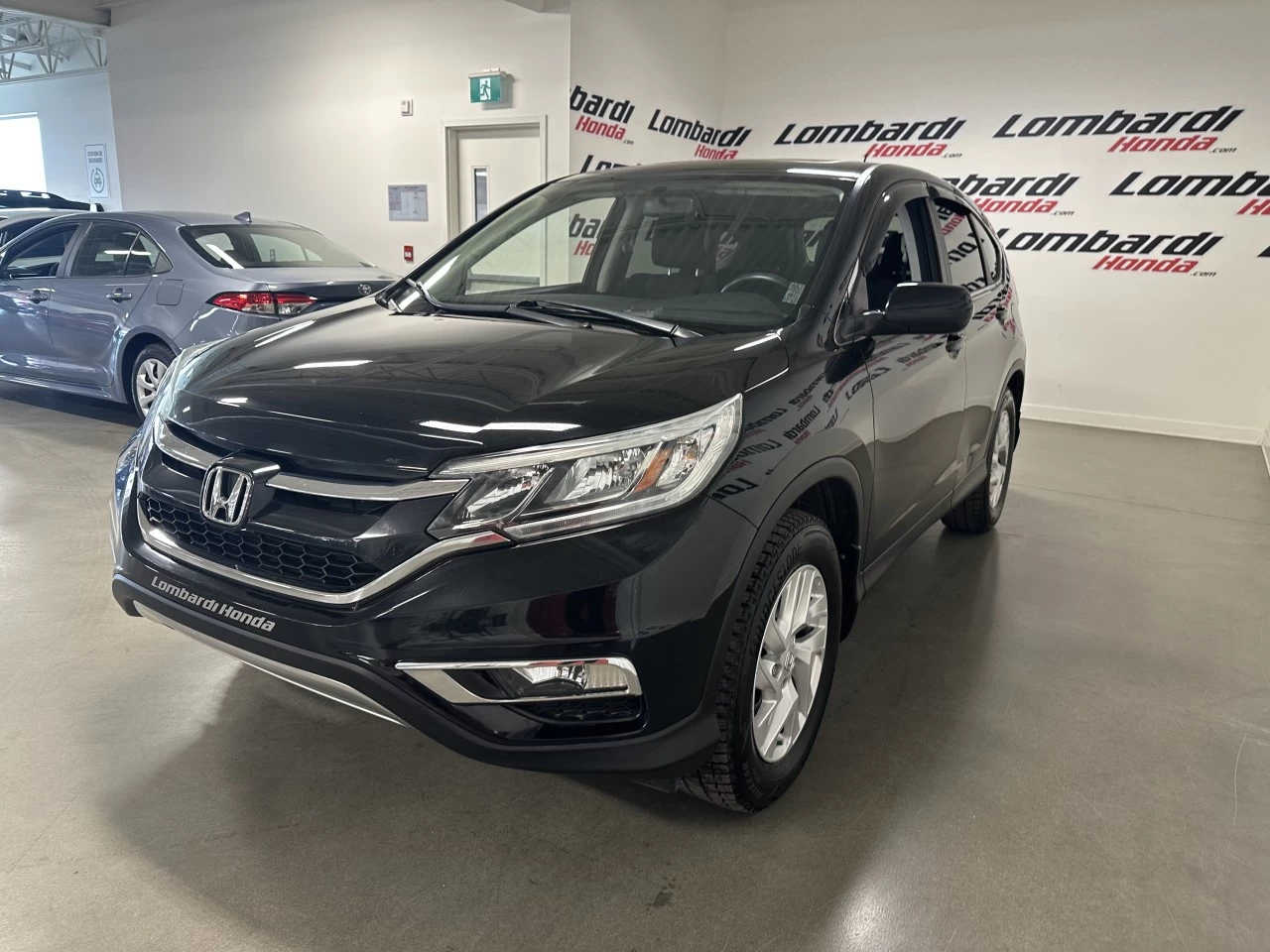 2016 Honda CR-V
                                                    EX Main Image