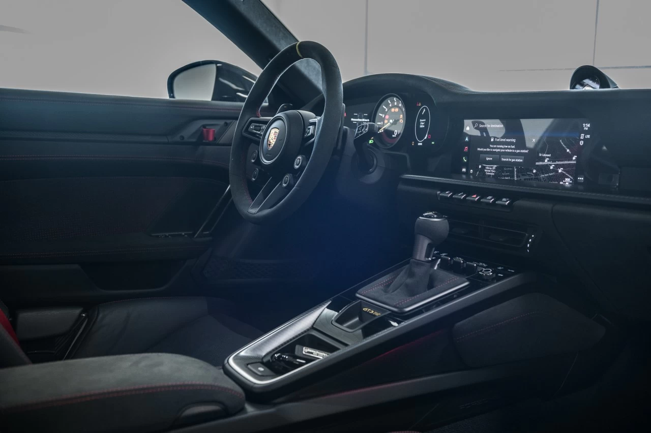 2024 Porsche 911 GT3 RS https://www.lombardihonda.com/resize/b990ff35b810a3abc0cc817b2ca24889-1