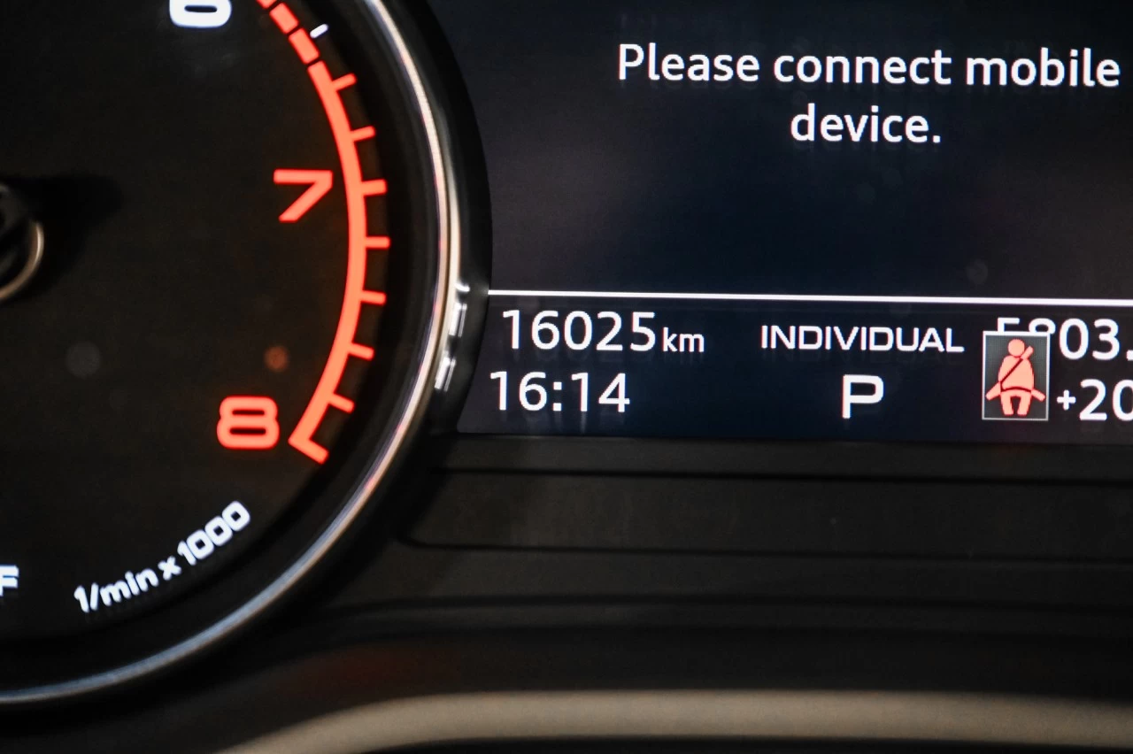 2024 Audi Q5 Komfort https://www.lombardihonda.com/resize/b990ff35b810a3abc0cc817b2ca24889-1