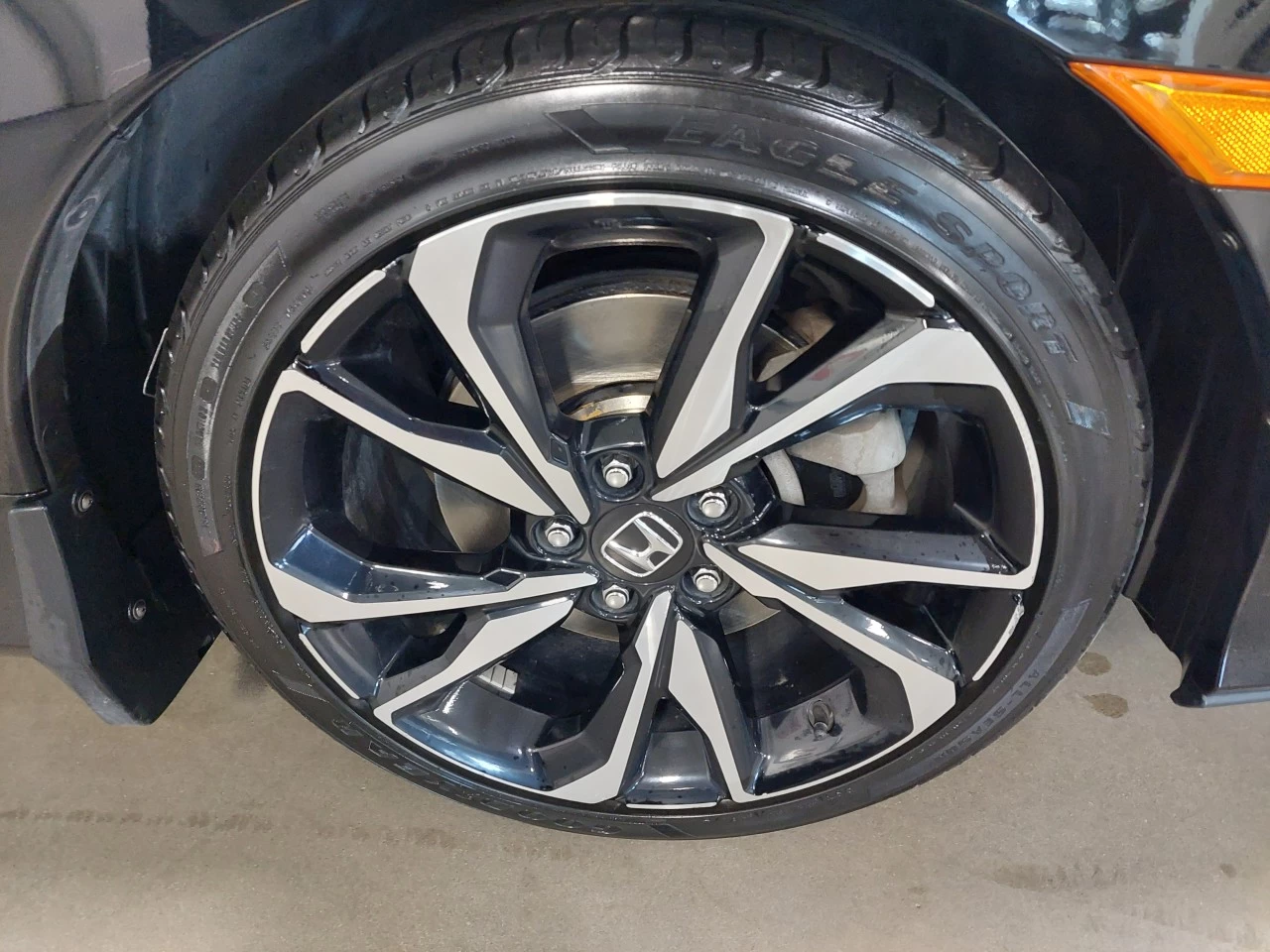 2019 Honda Civic SI COUPE https://www.lombardihonda.com/resize/b990ff35b810a3abc0cc817b2ca24889-1