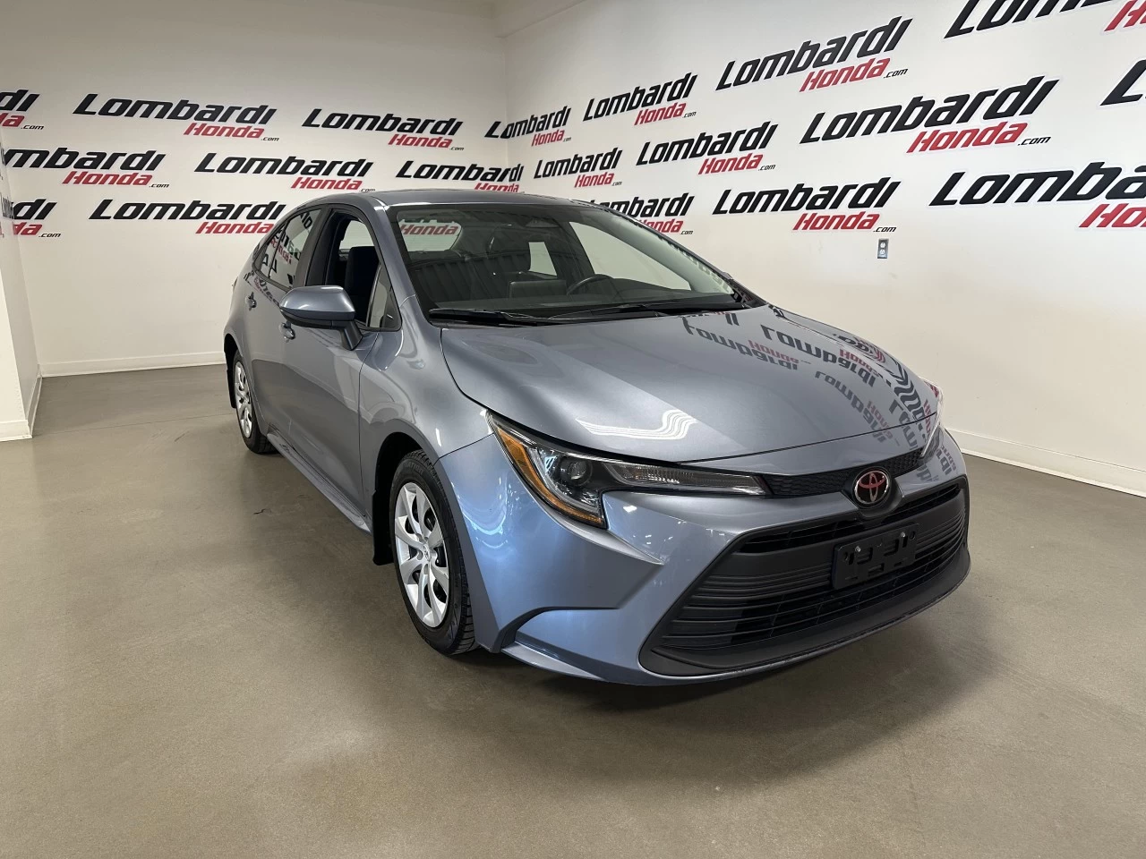 2023 Toyota Corolla LE Main Image