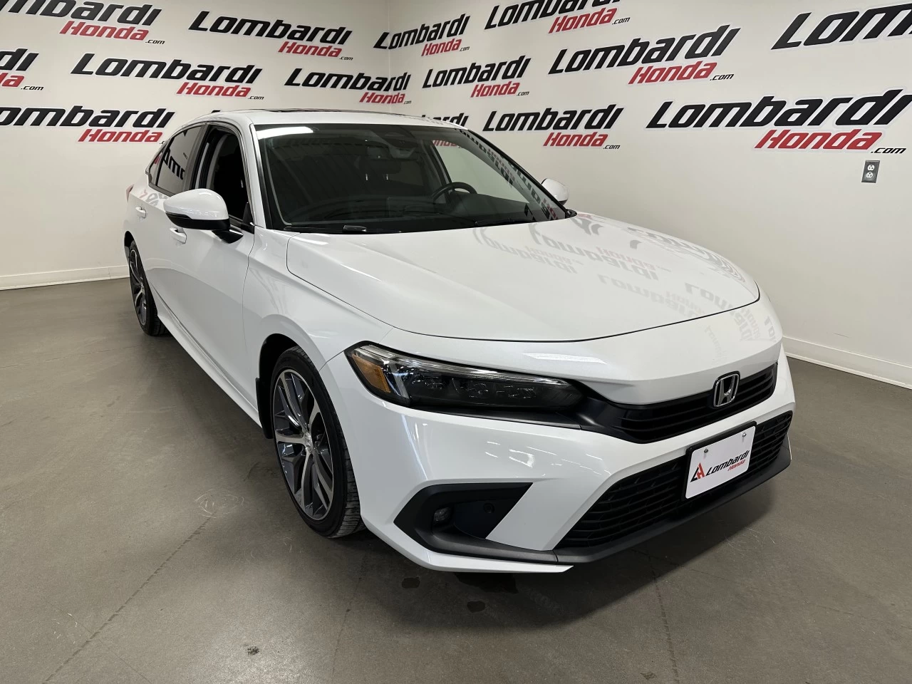 2023 Honda Civic
                                                    Touring Image principale