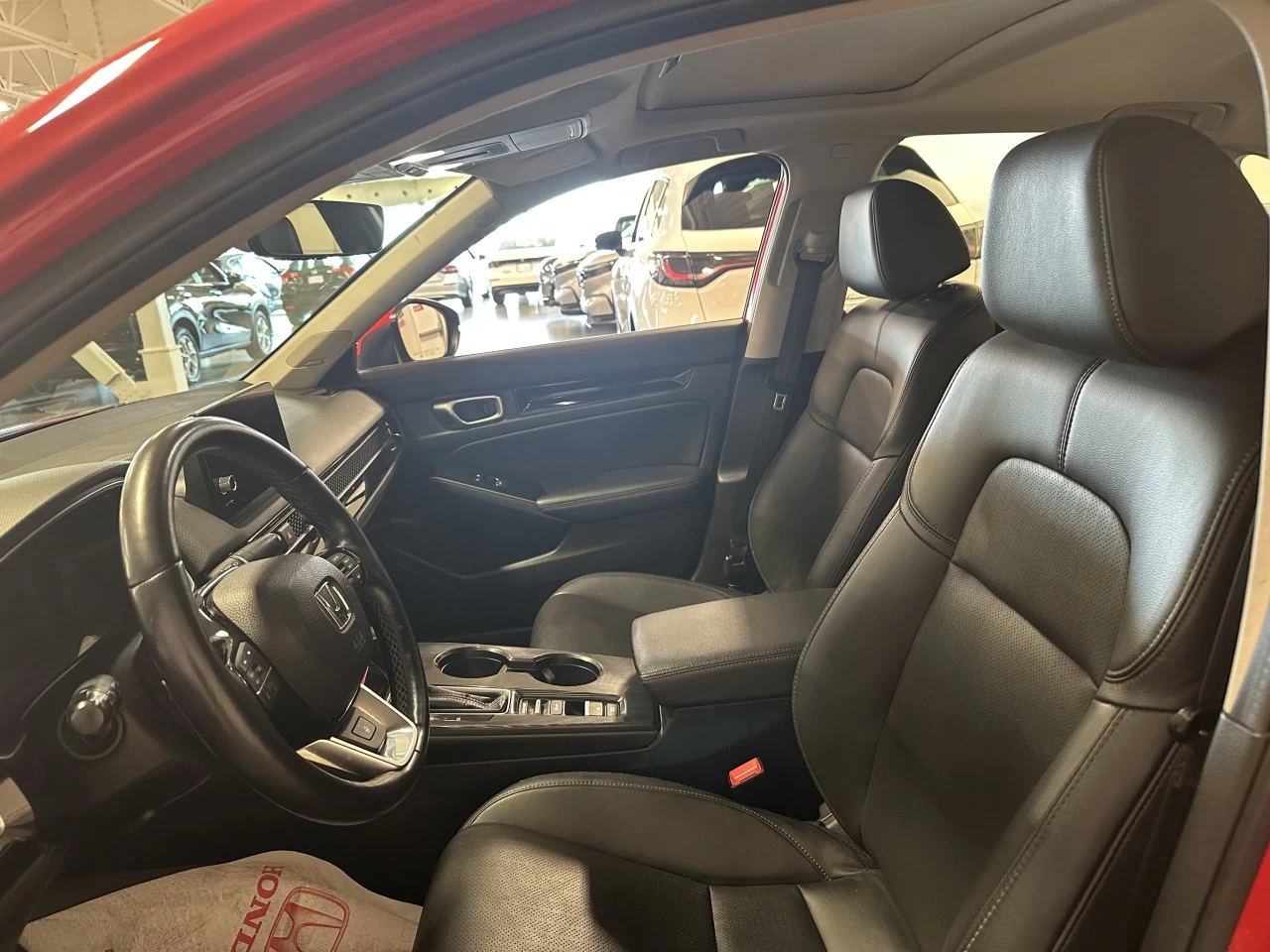 2023 Honda Civic
                                                    Touring Image principale