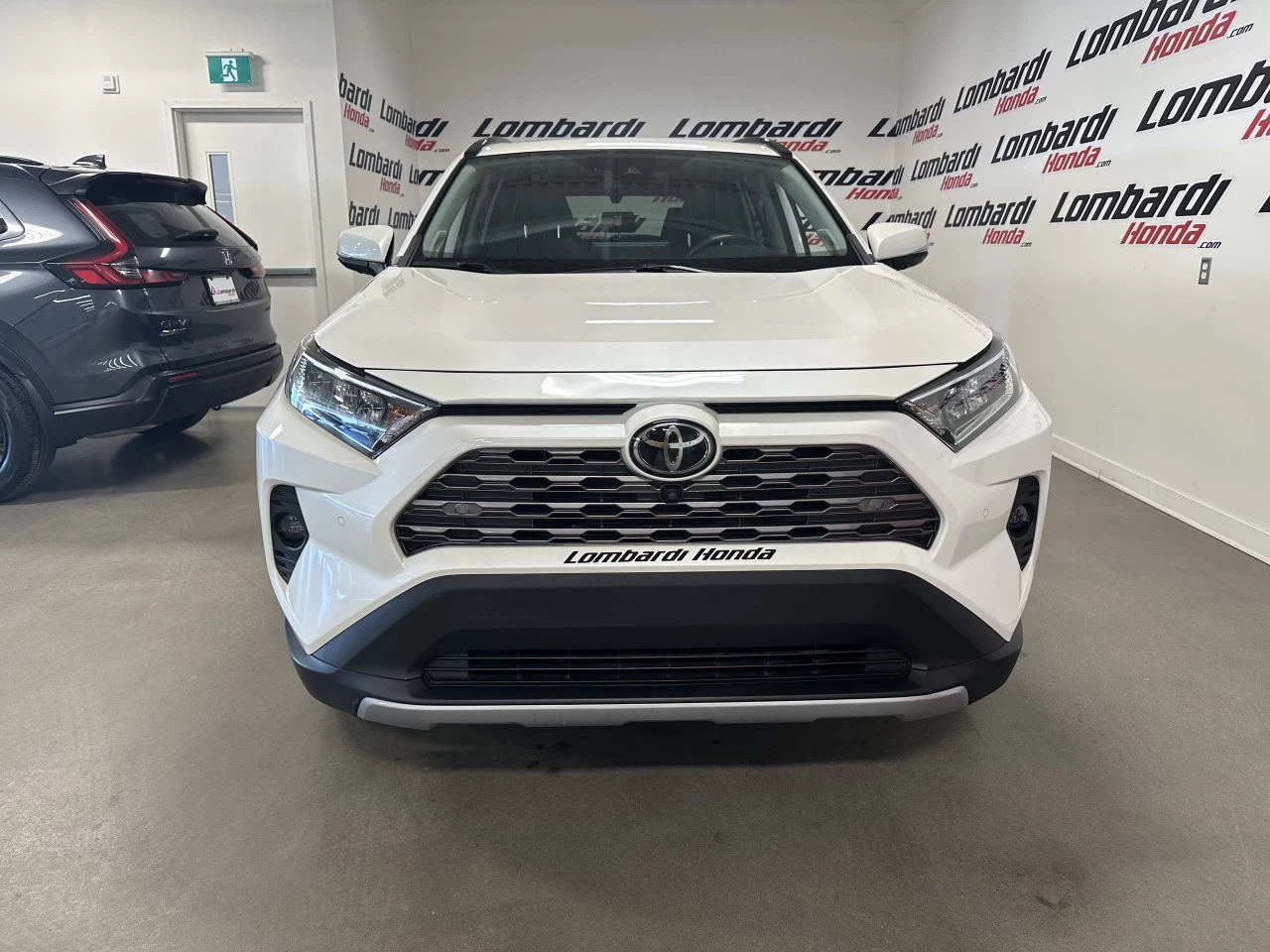 2021 Toyota RAV4
                                                    Limited Image principale