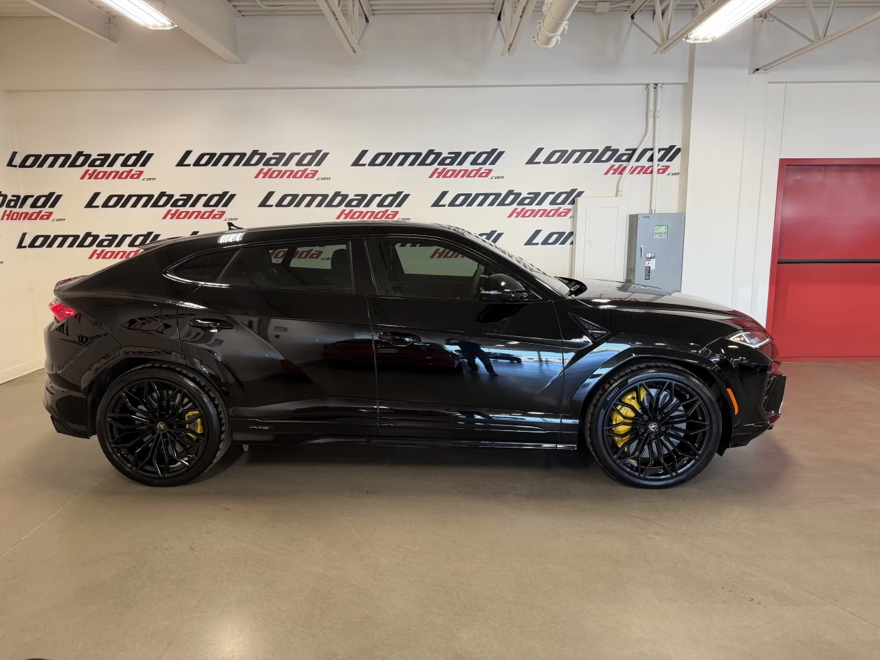 2026 Lamborghini Urus SE Image principale