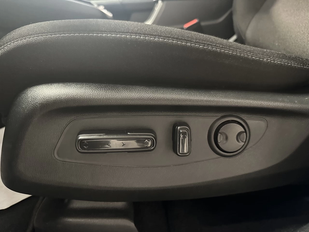 2023 Honda CR-V
                                                    Sport/Sport-B Image principale