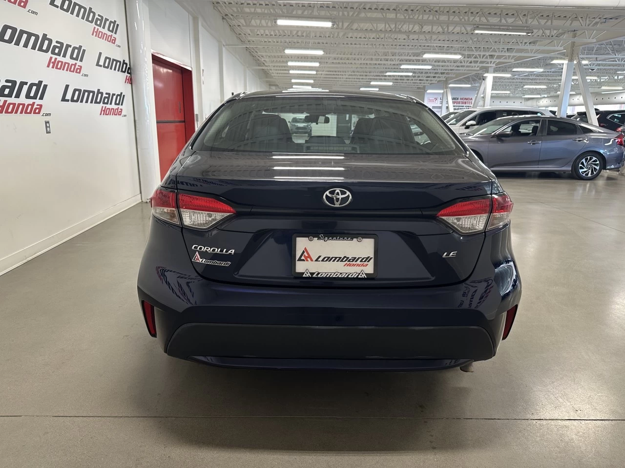 2021 Toyota Corolla
                                                    LE Image principale