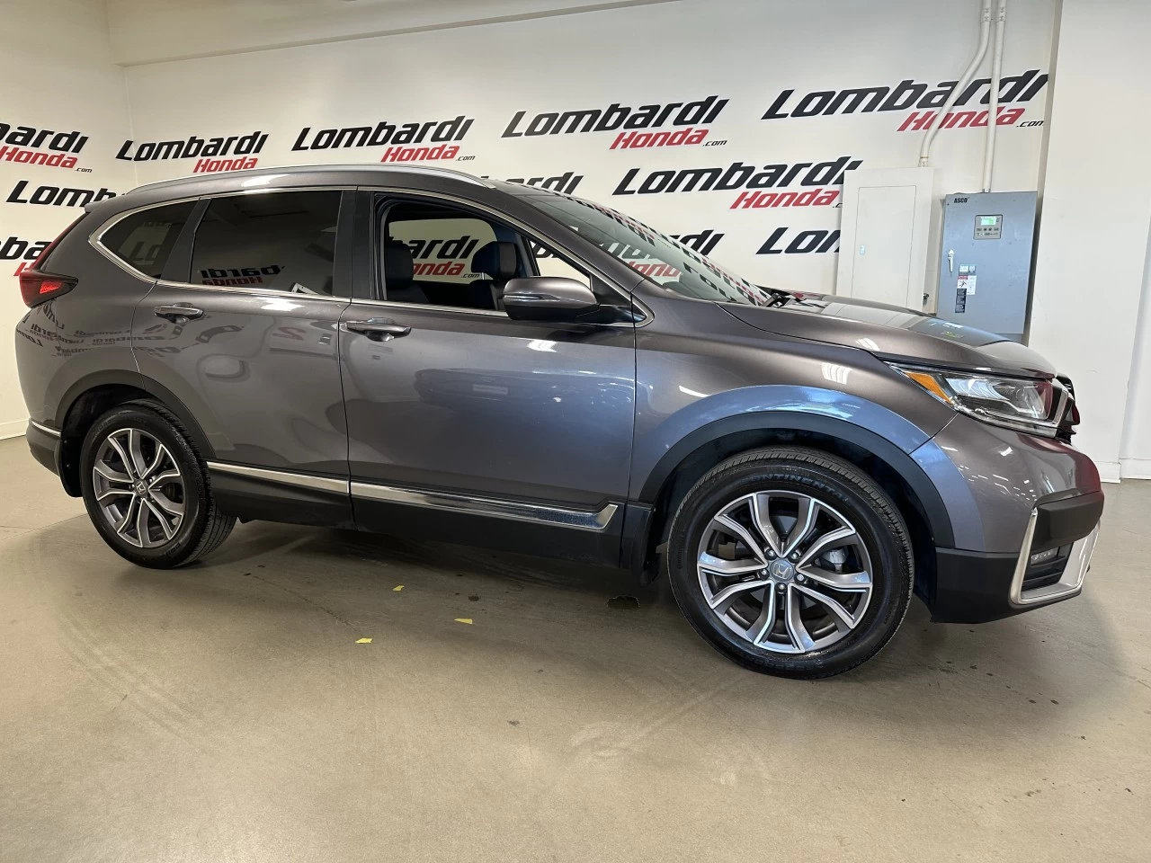 2021 Honda CR-V
                                                    Touring/Black Edition Main Image
