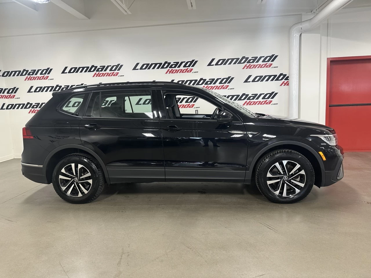 2022 Volkswagen Tiguan Trendline Main Image