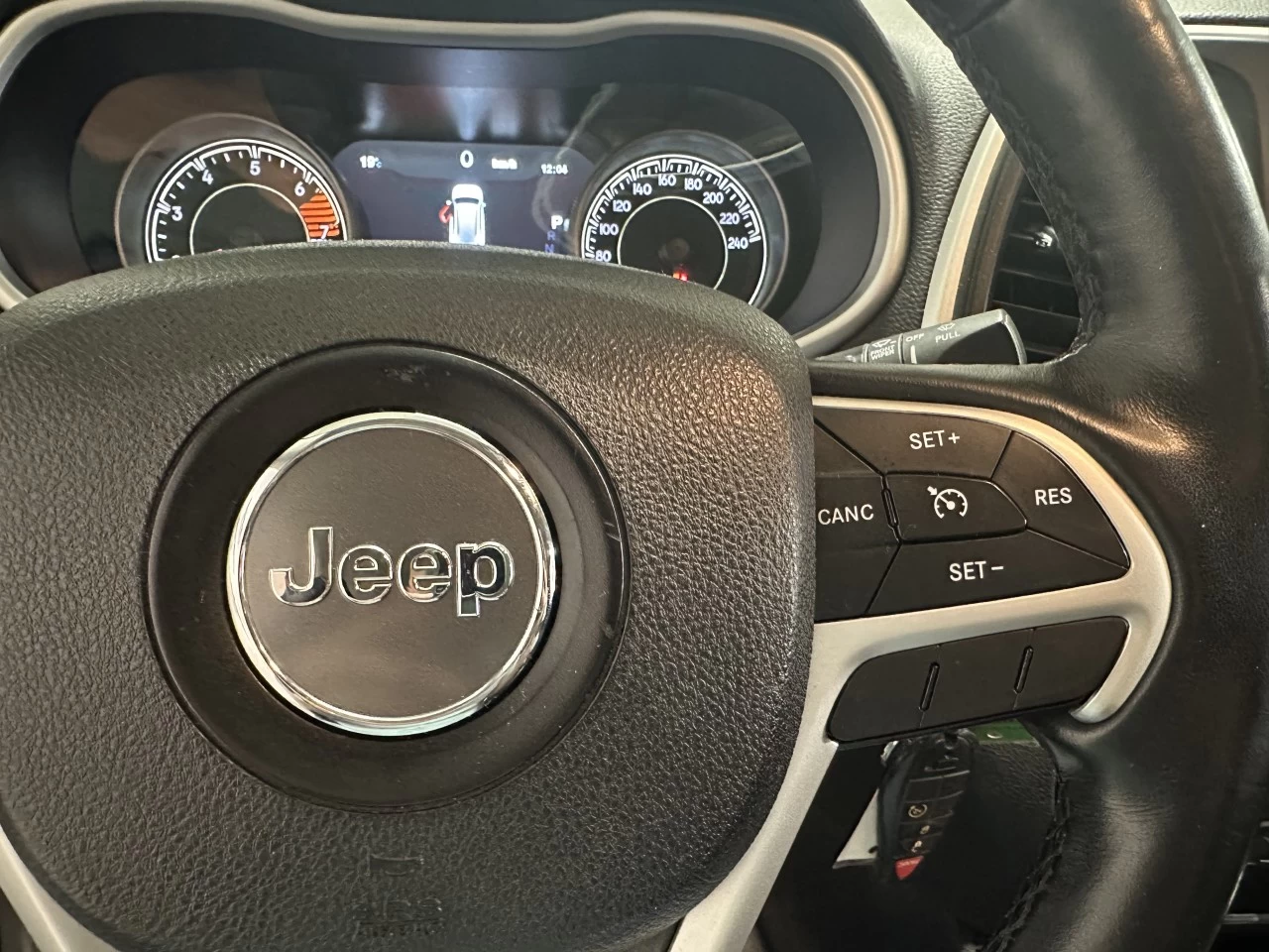 2017 Jeep Cherokee
                                                    Trailhawk Image principale