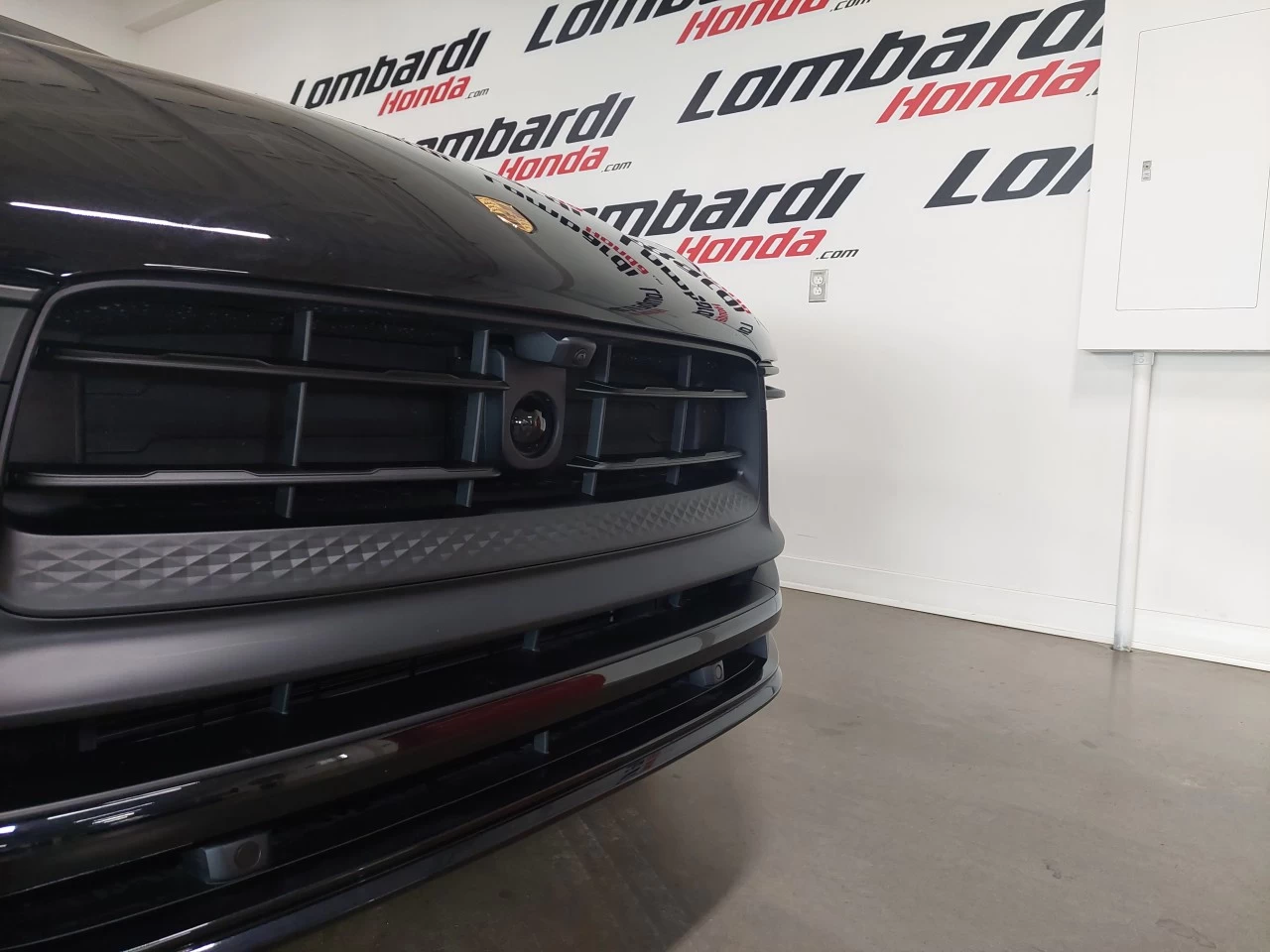 2024 Porsche Macan GTS https://www.lombardihonda.com/resize/b990ff35b810a3abc0cc817b2ca24889-1