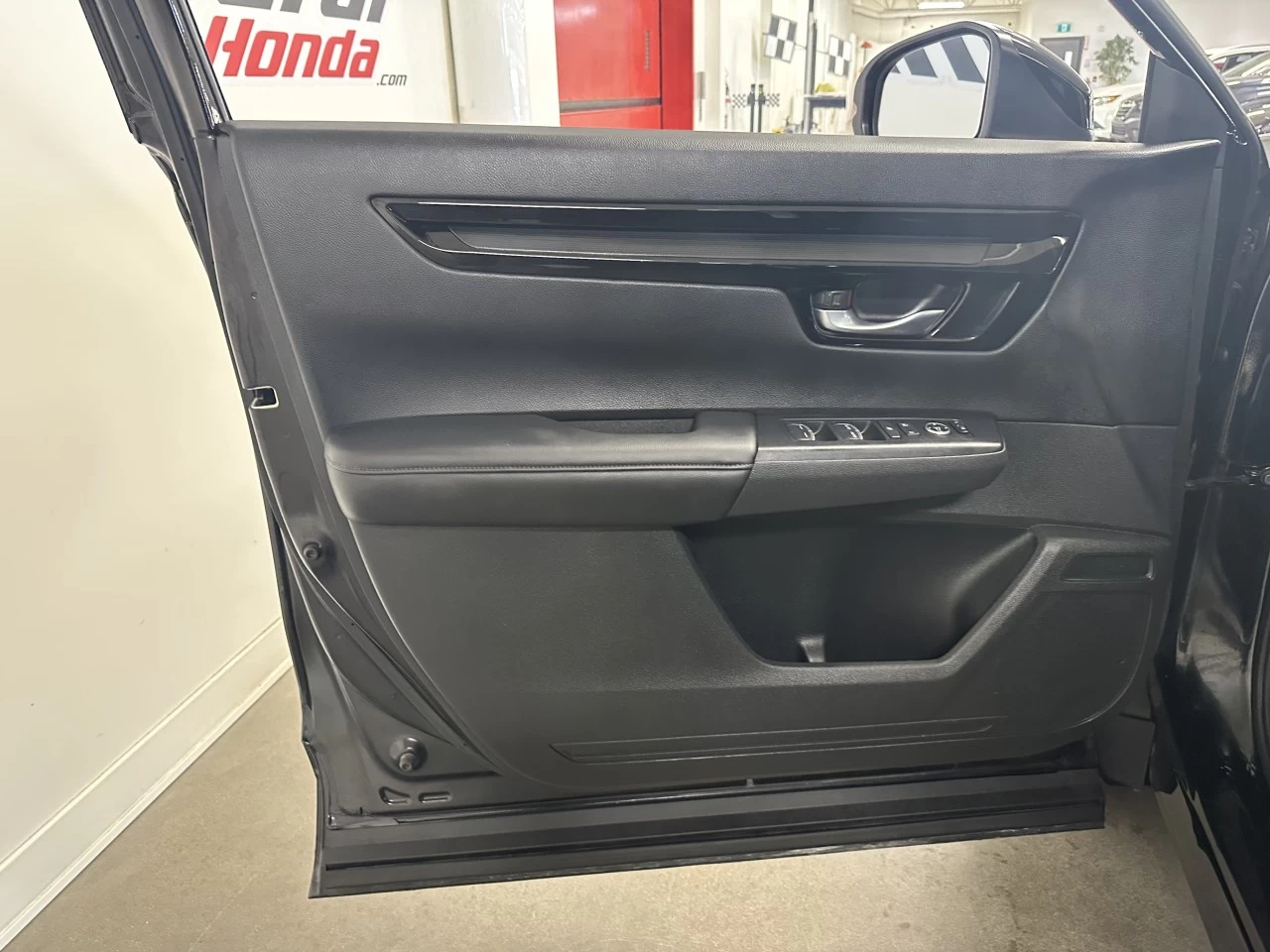 2023 Honda CR-V
                                                    Sport Image principale