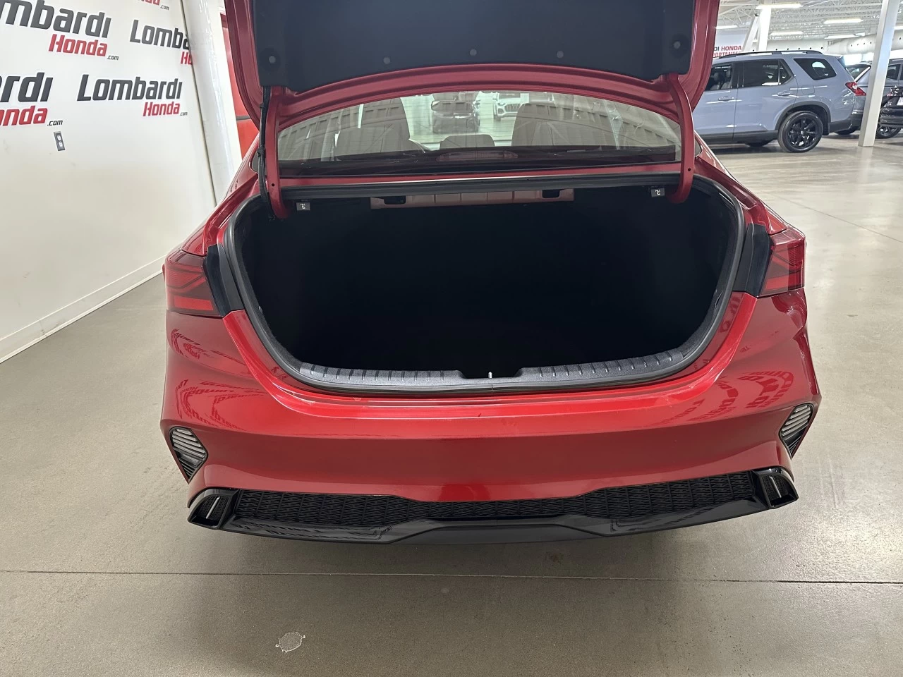 2023 Kia Forte EX Main Image