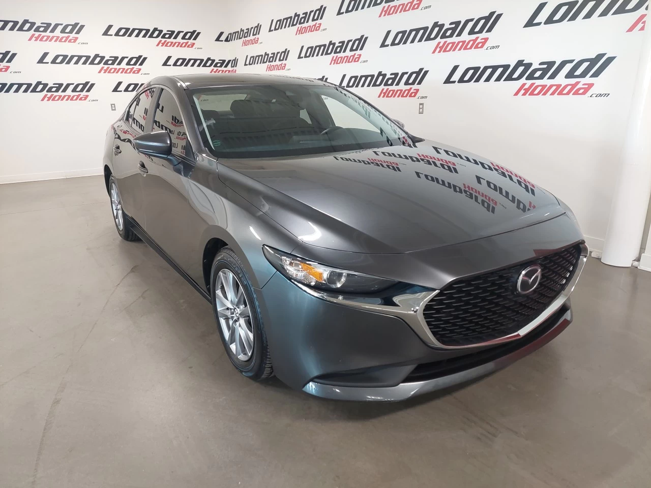 2019 Mazda 3
                                                    GS Main Image
