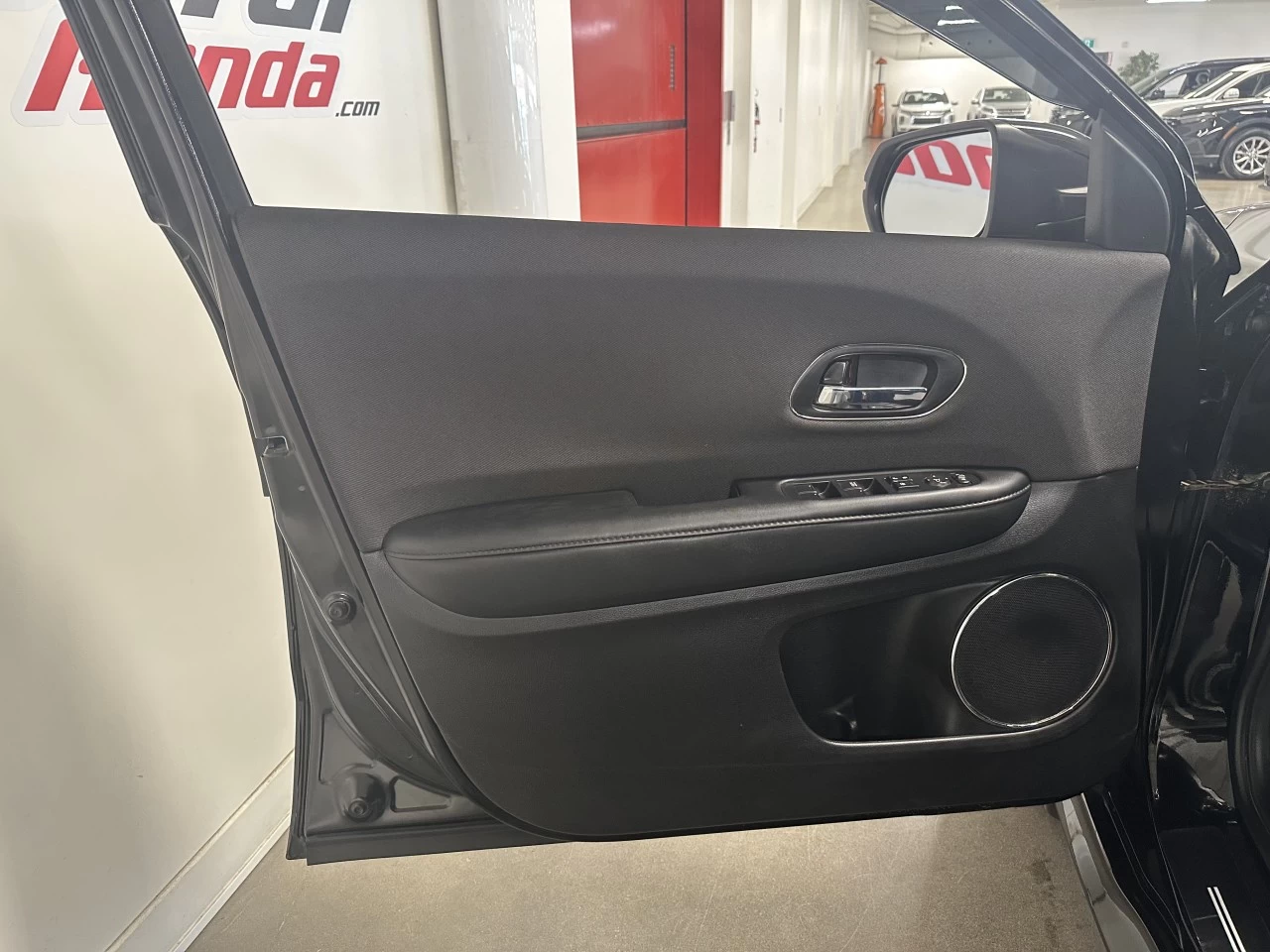 2022 Honda HR-V
                                                    Sport Main Image