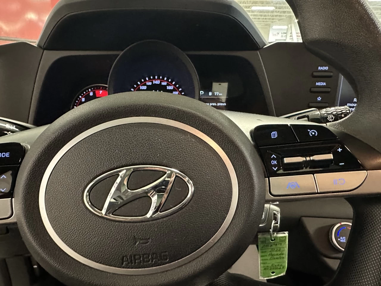 2022 Hyundai Elantra
                                                    Essential Image principale