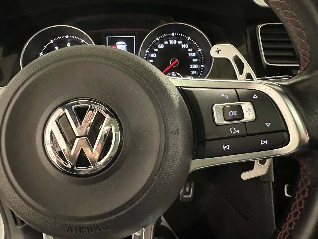 2016 Volkswagen Golf Autobahn Main Image