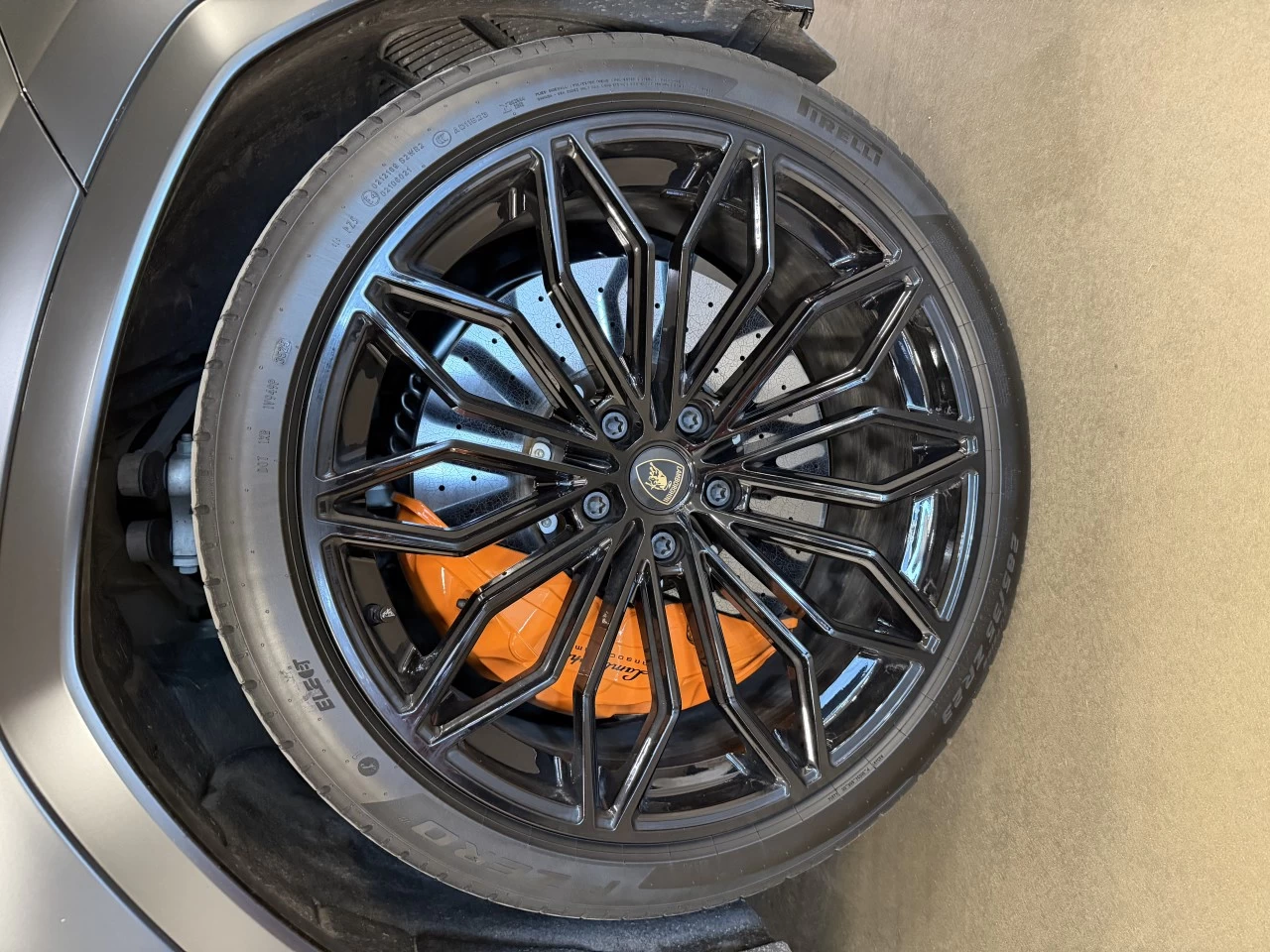 2026 Lamborghini Urus SE Image principale