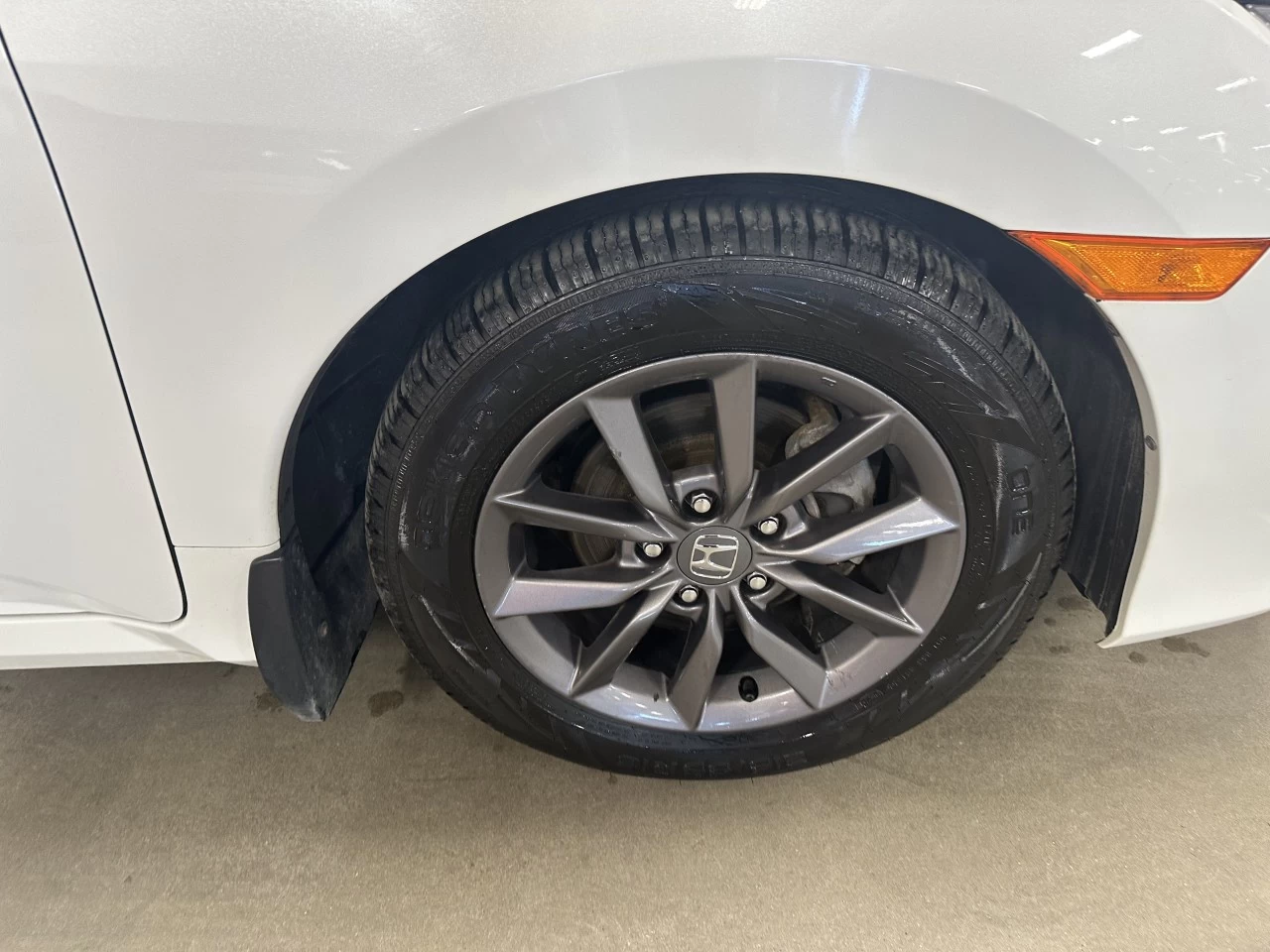 2021 Honda Civic EX Main Image