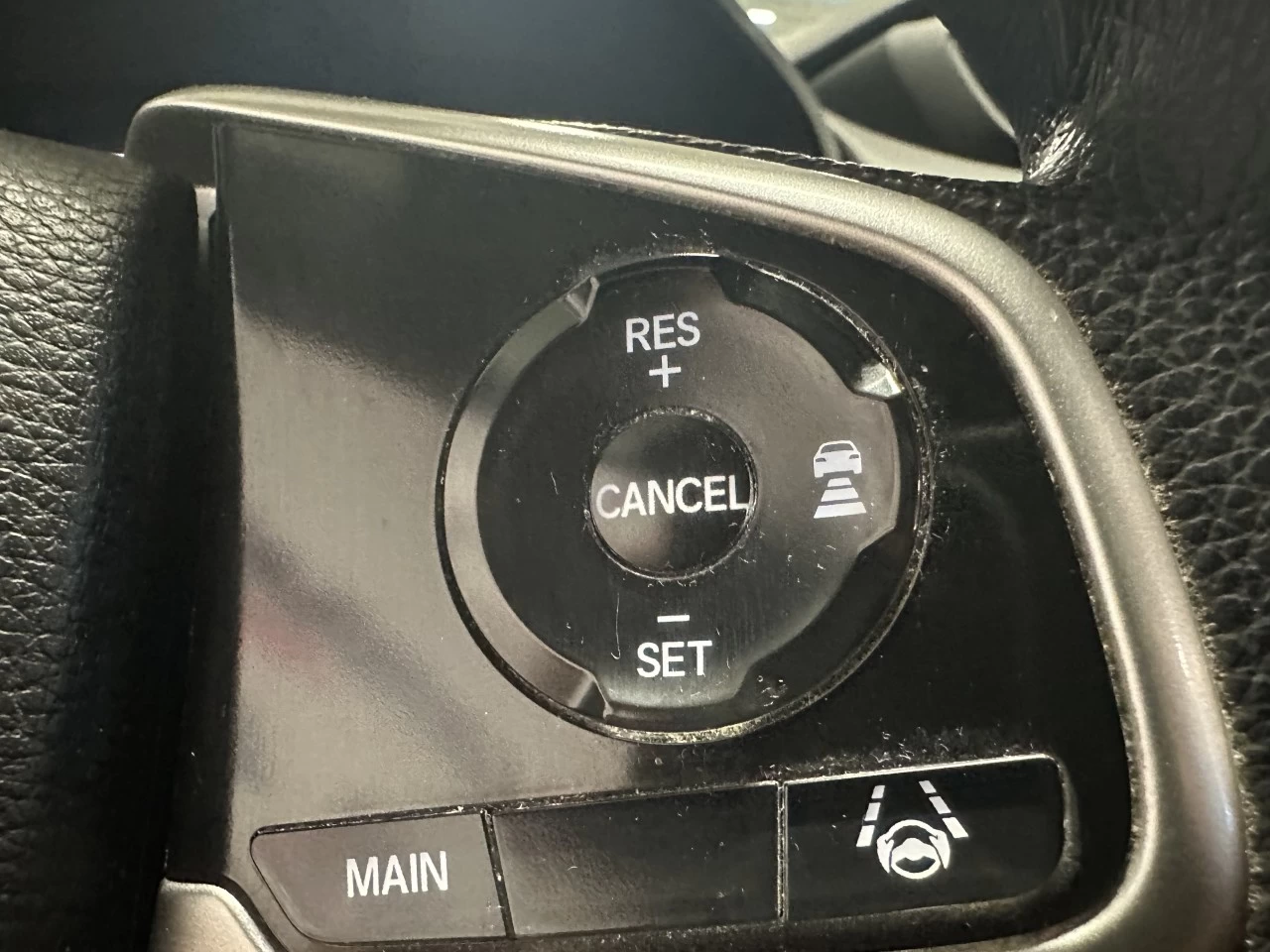 2022 Honda CR-V
                                                        LX Main Image