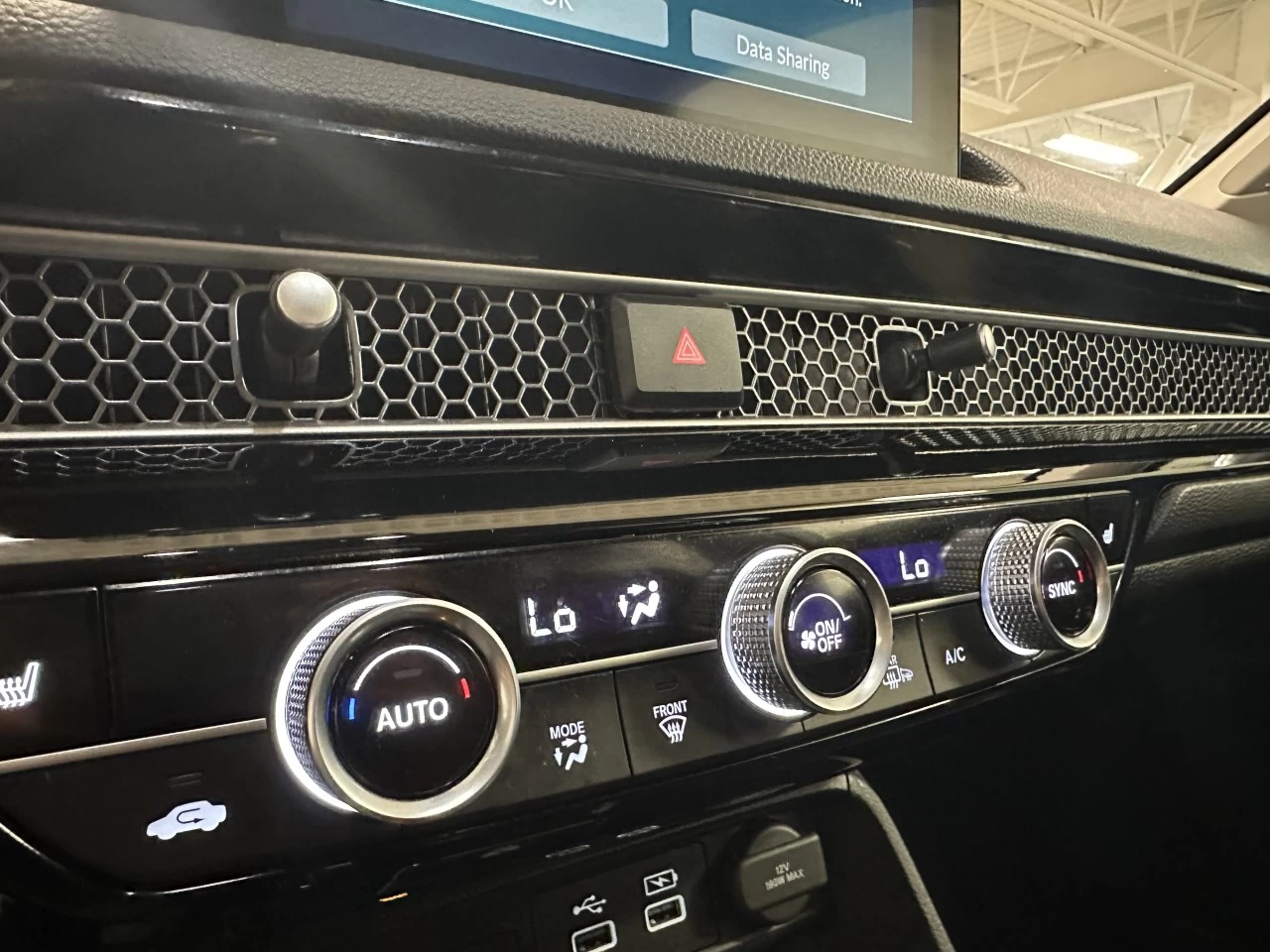 2022 Honda Civic Touring Main Image