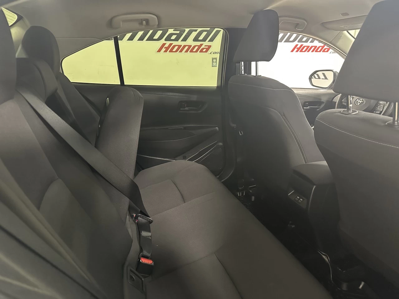 2024 Toyota Corolla
                                                    Hybrid Image principale