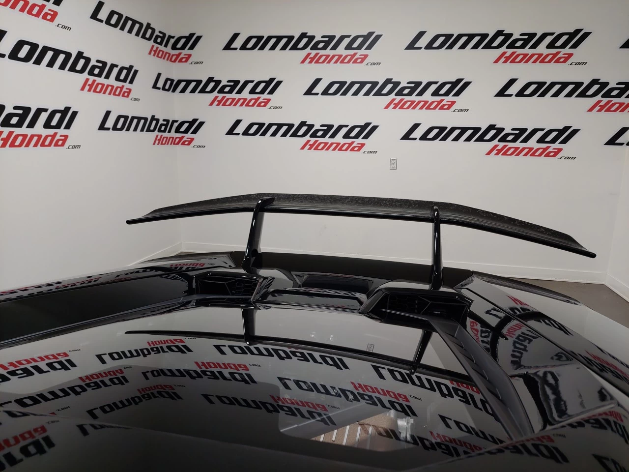 2018 Lamborghini Huracan Performante CPO 12Mois+ https://www.lombardihonda.com/resize/b990ff35b810a3abc0cc817b2ca24889-1