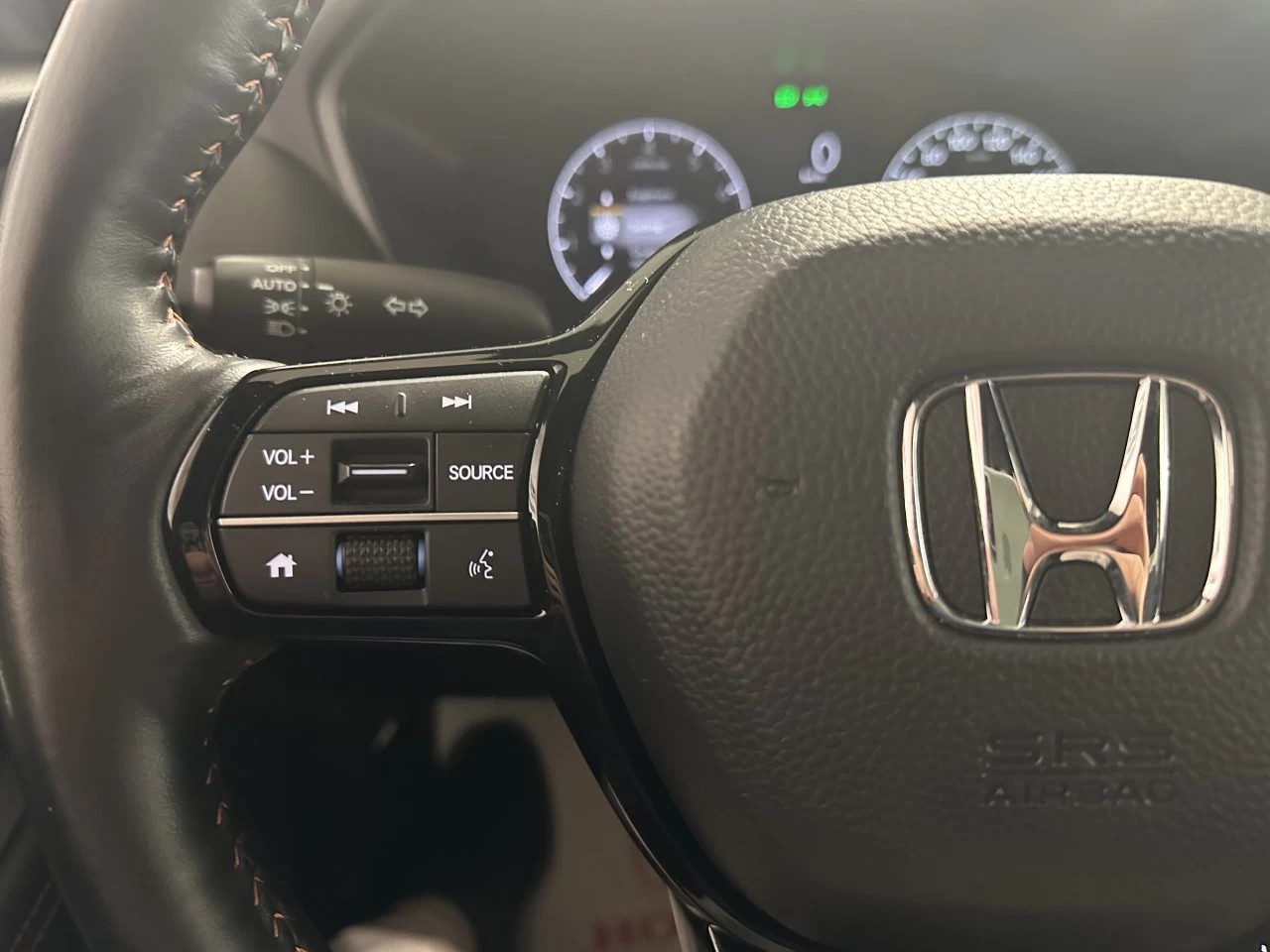 2023 Honda HR-V Sport https://www.lombardihonda.com/resize/b990ff35b810a3abc0cc817b2ca24889-1