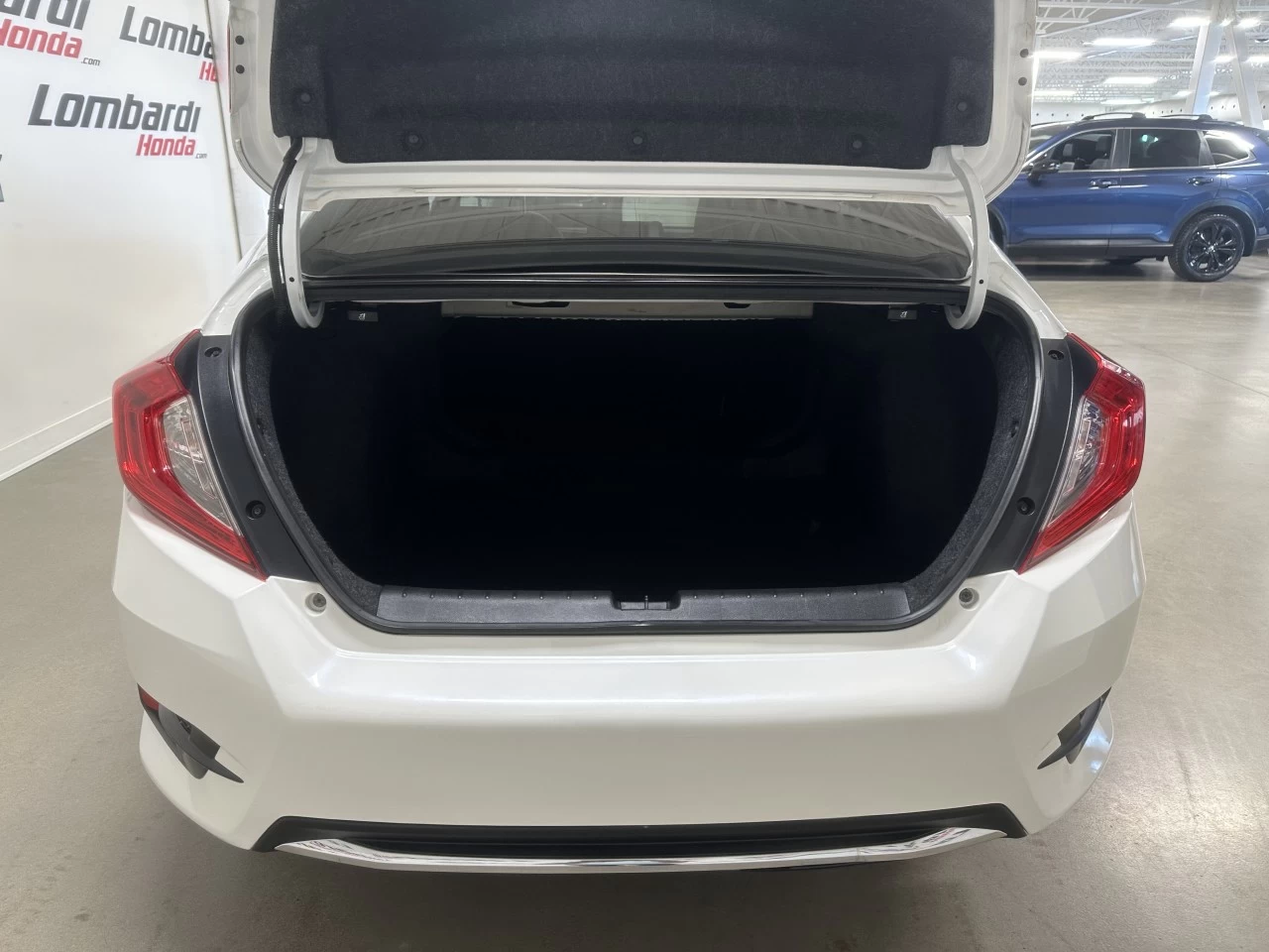 2020 Honda Civic LX Image principale