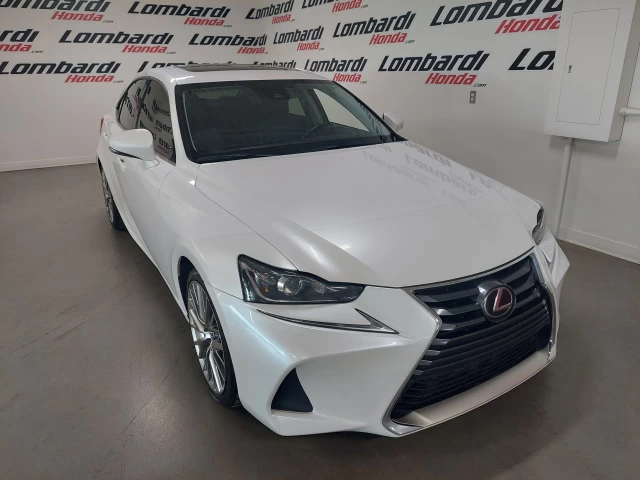 Lexus IS300 4dr Sdn AWD 2017
