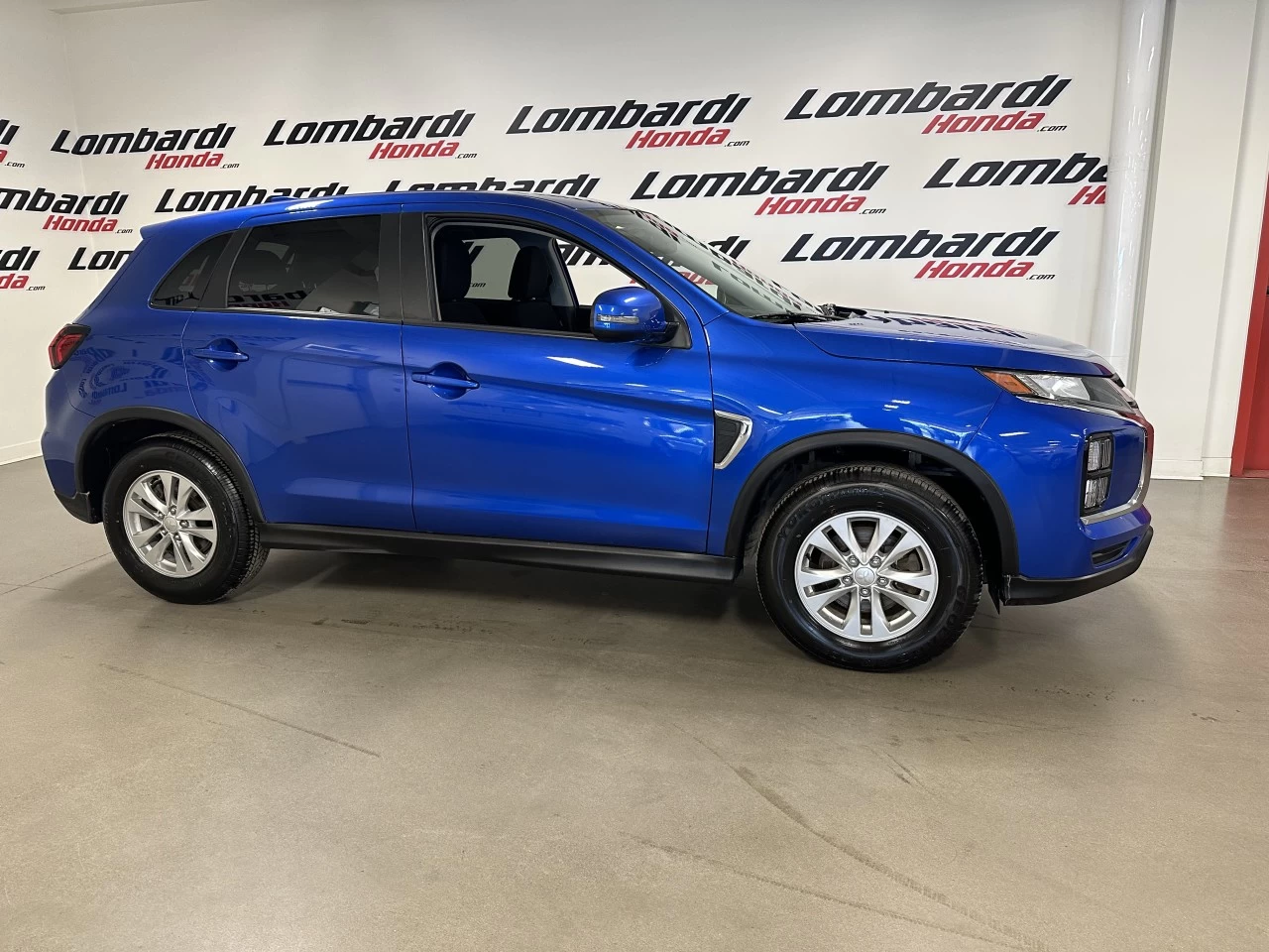 2024 Mitsubishi RVR SE Image principale