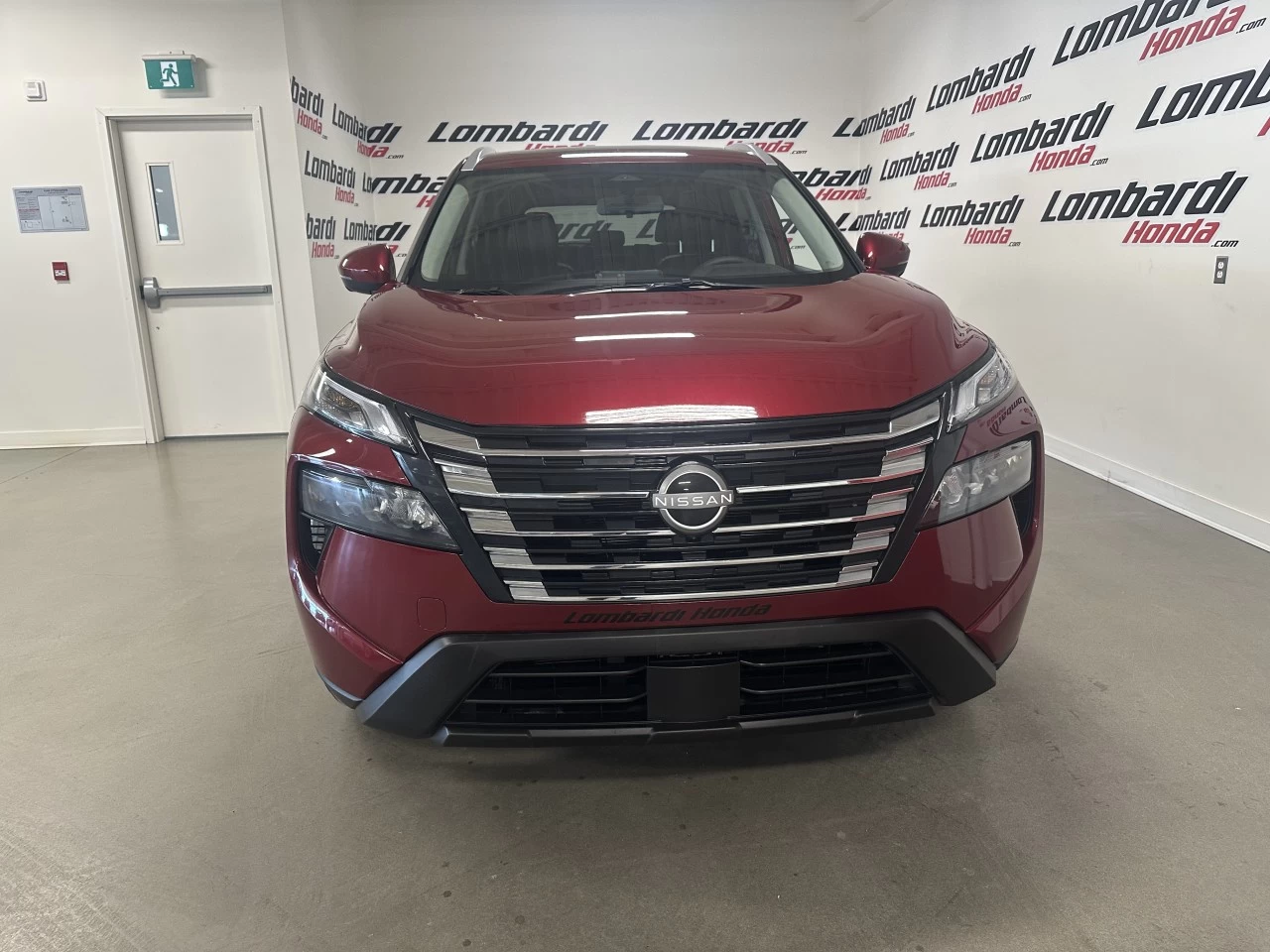 2025 Nissan Rogue SV Main Image