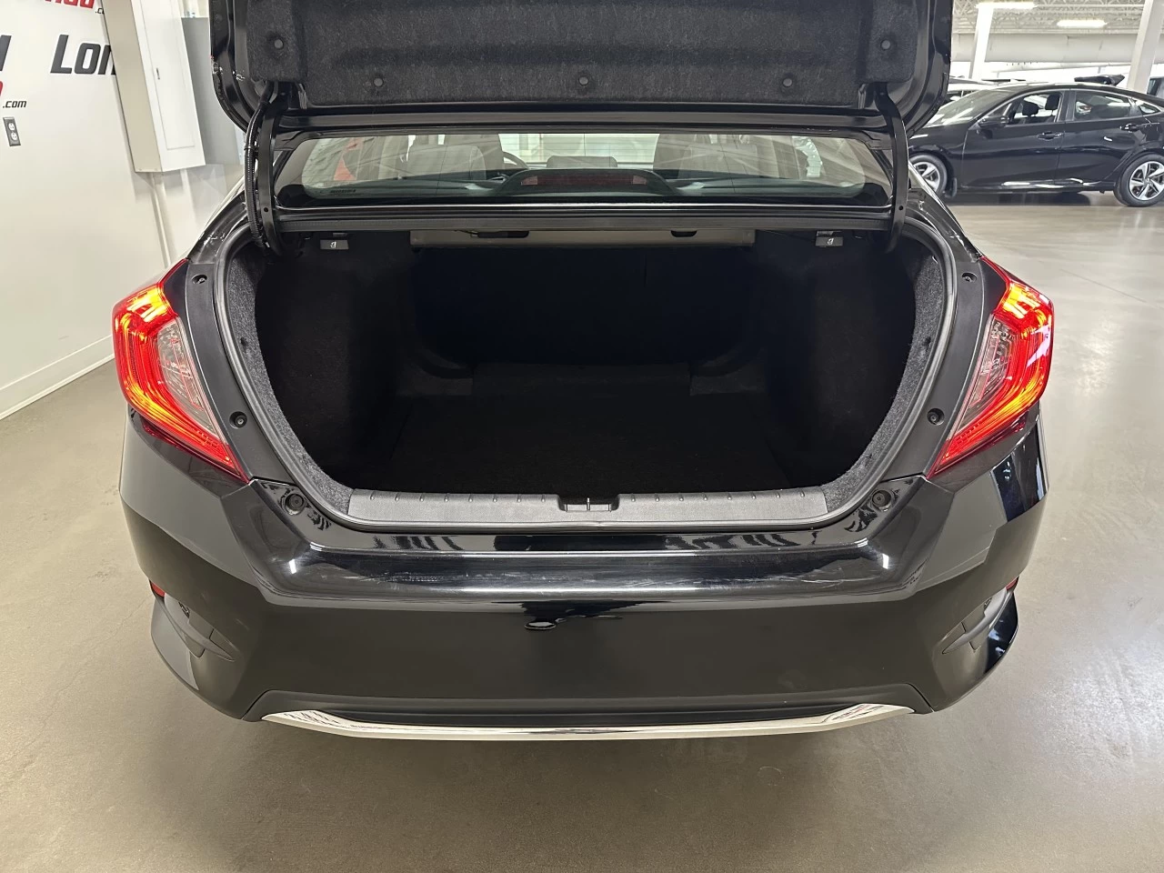 2021 Honda Civic EX Main Image