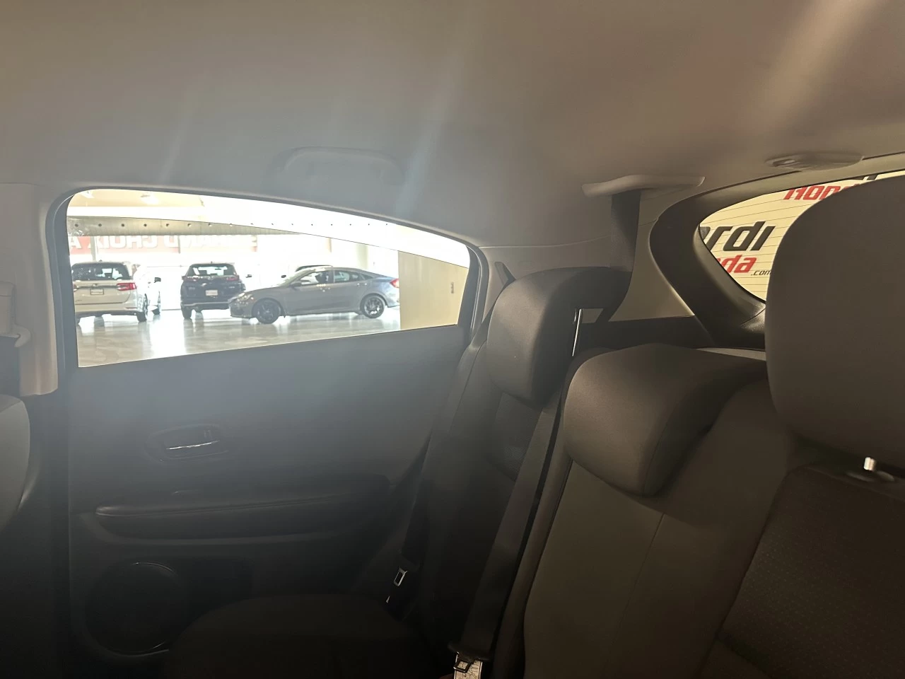 2020 Honda HR-V
                                                    LX Image principale