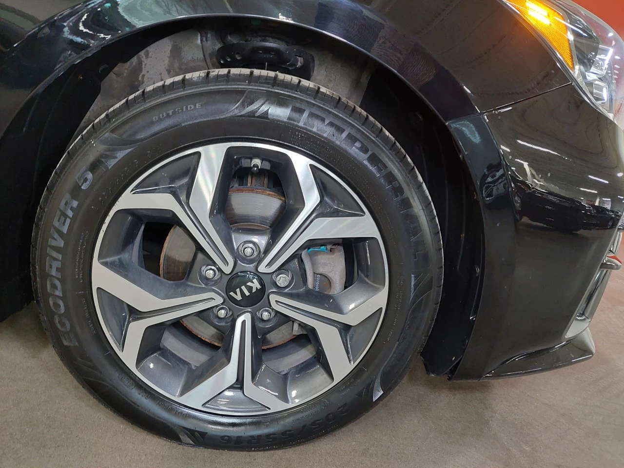 2019 Kia Forte
                                                    EX Image principale
