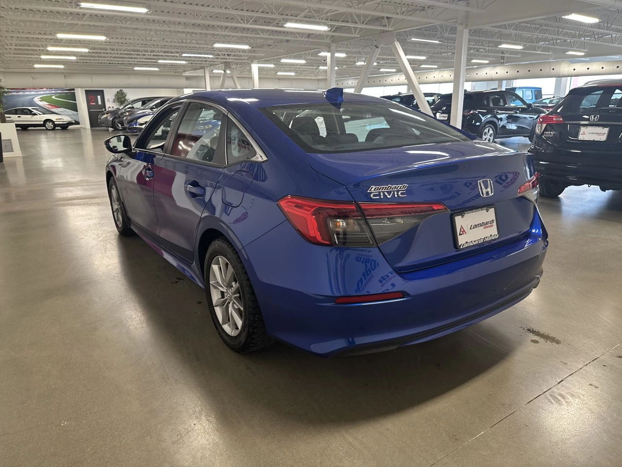 2022 Honda Civic EX Main Image