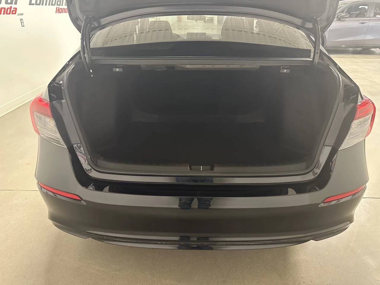 2023 Honda Civic
                                                    EX Image principale