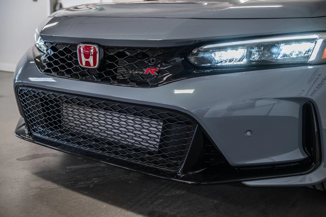 2025 Honda Civic Type R https://www.lombardihonda.com/resize/b990ff35b810a3abc0cc817b2ca24889-1