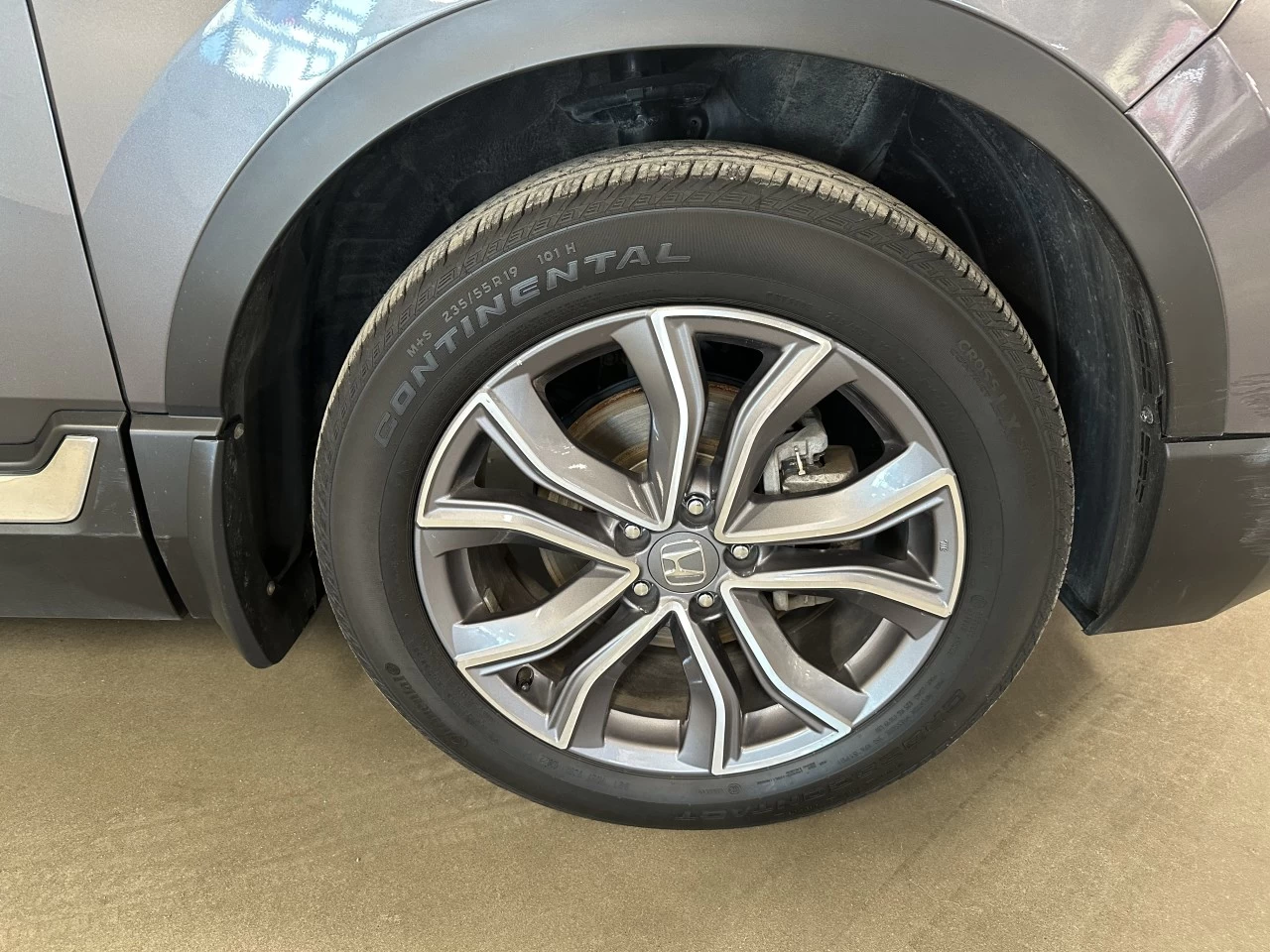 2022 Honda CR-V
                                                    Touring/Black Edition Main Image