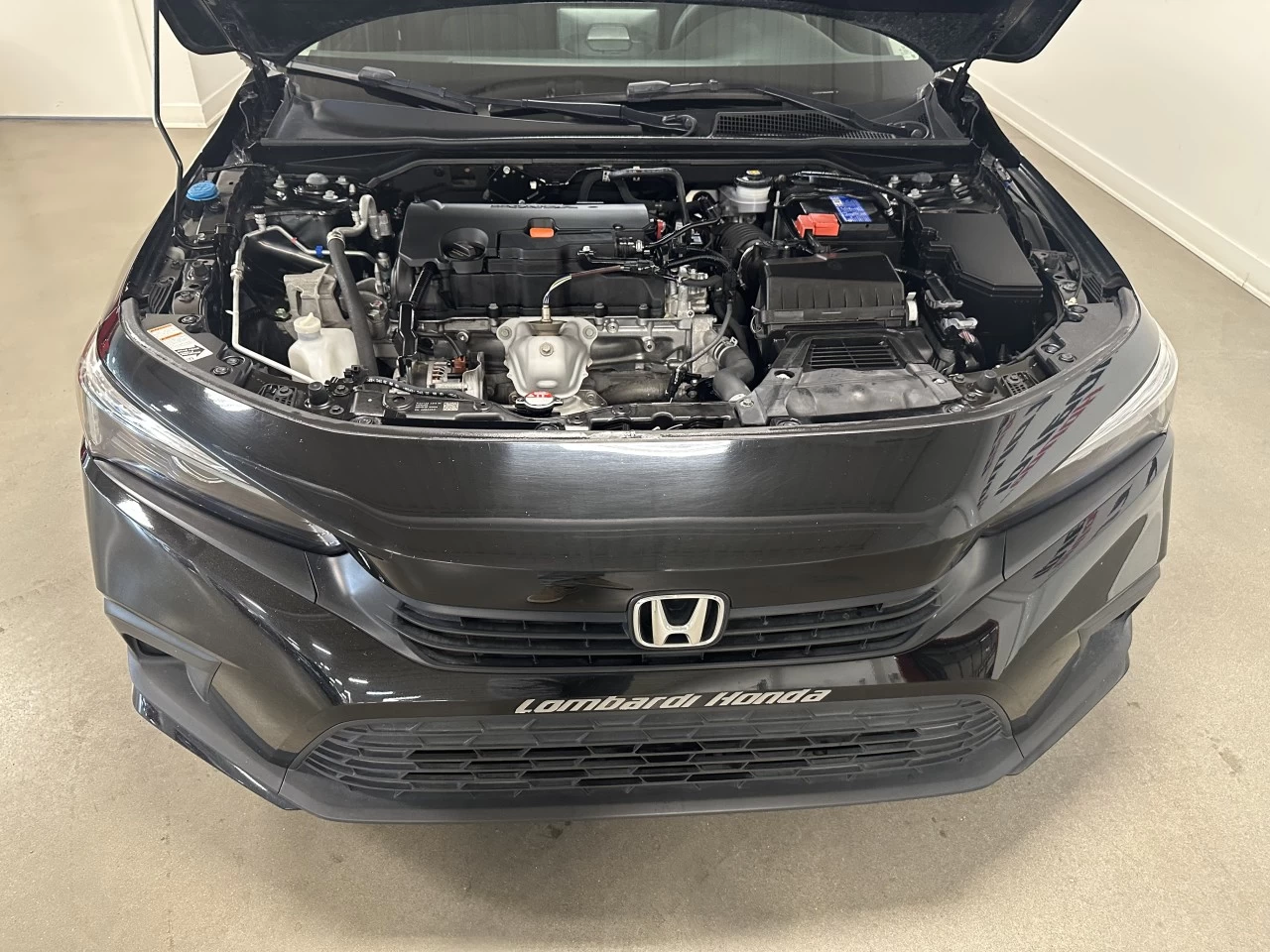 2022 Honda Civic
                                                    LX Main Image