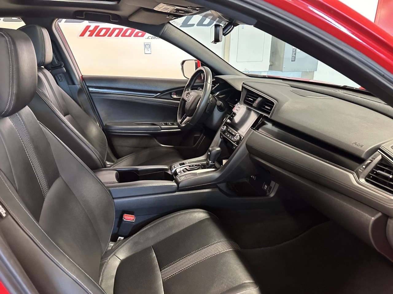 2021 Honda Civic
                                                    Sport Touring Main Image