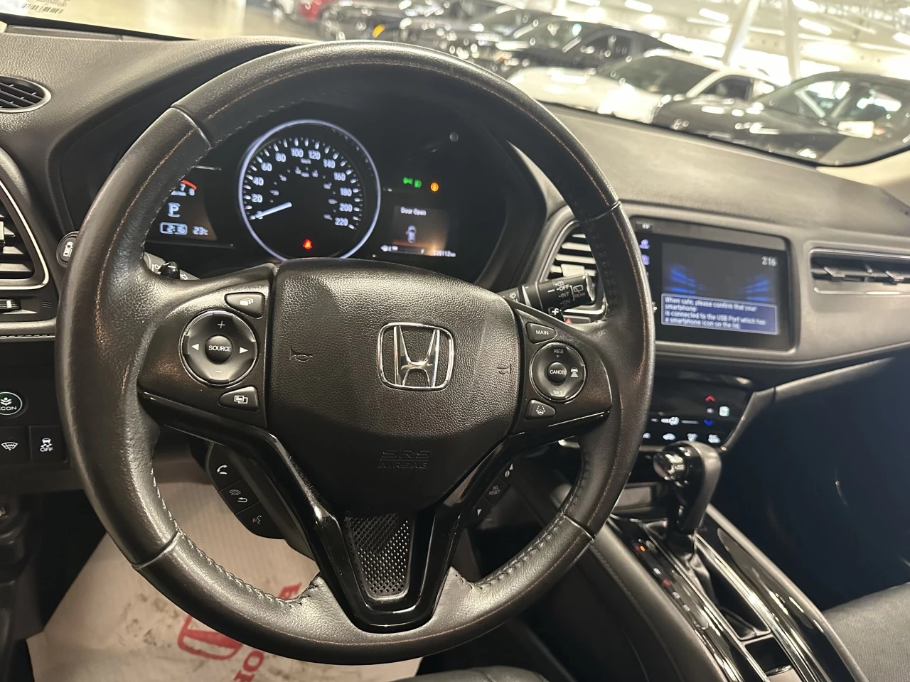 2019 Honda HR-V Touring Main Image
